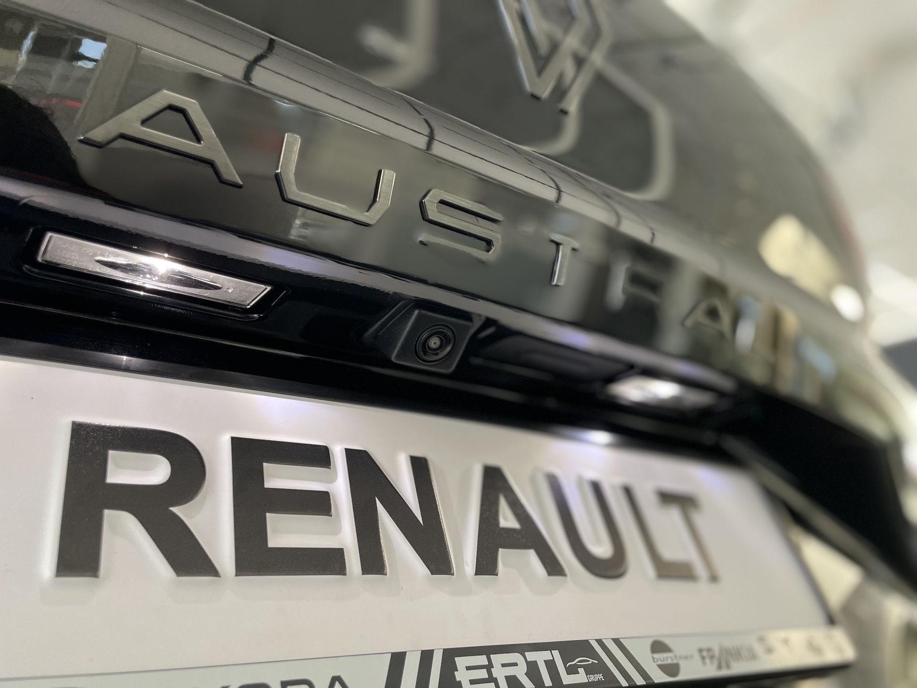Bild 26 - Austral Esprit Alpine Full Hybrid E-Tech 200 ABS