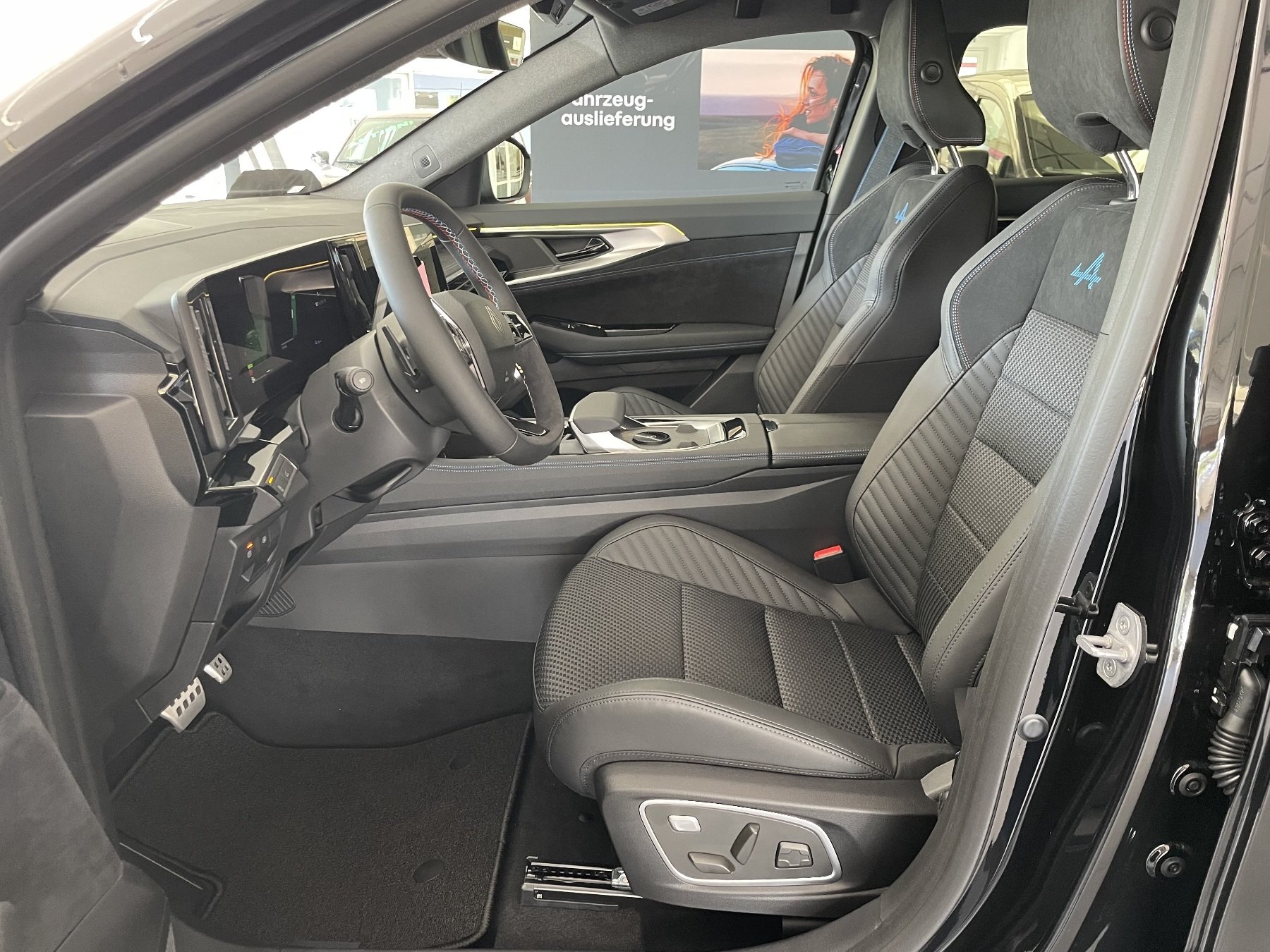 Bild 32 - Austral Esprit Alpine Full Hybrid E-Tech 200 ABS