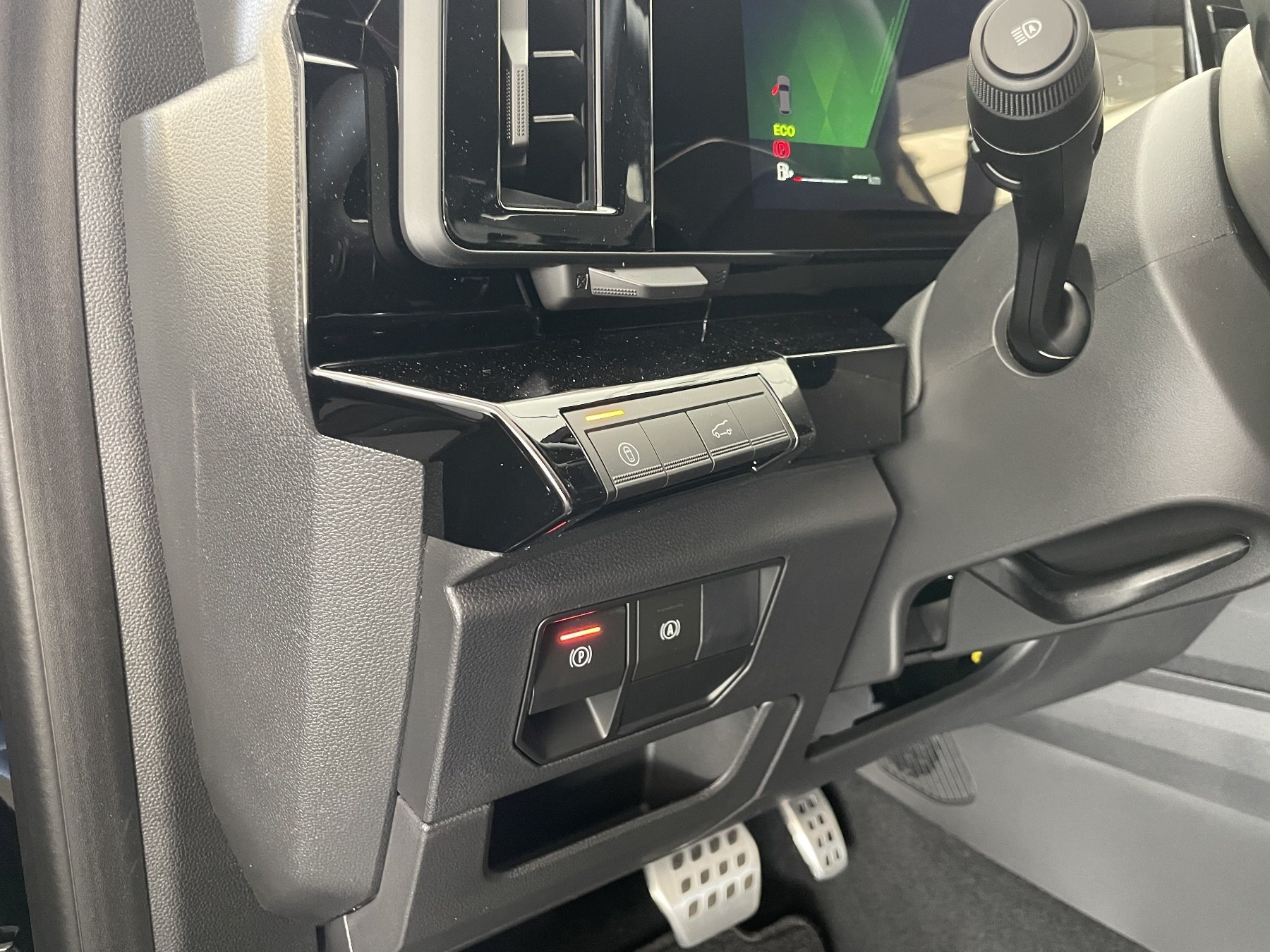 Bild 34 - Austral Esprit Alpine Full Hybrid E-Tech 200 ABS