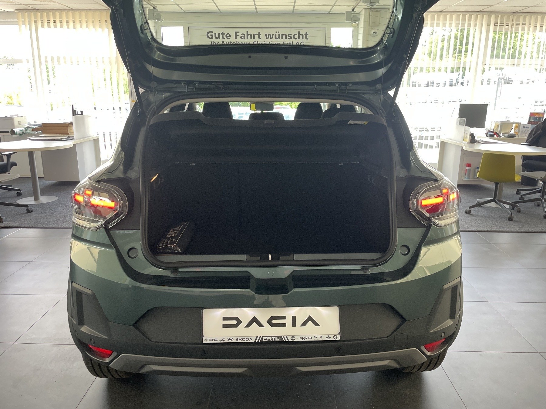 Bild 25 - Sandero Stepway Extreme TCe 110 ABS Fahrerairbag