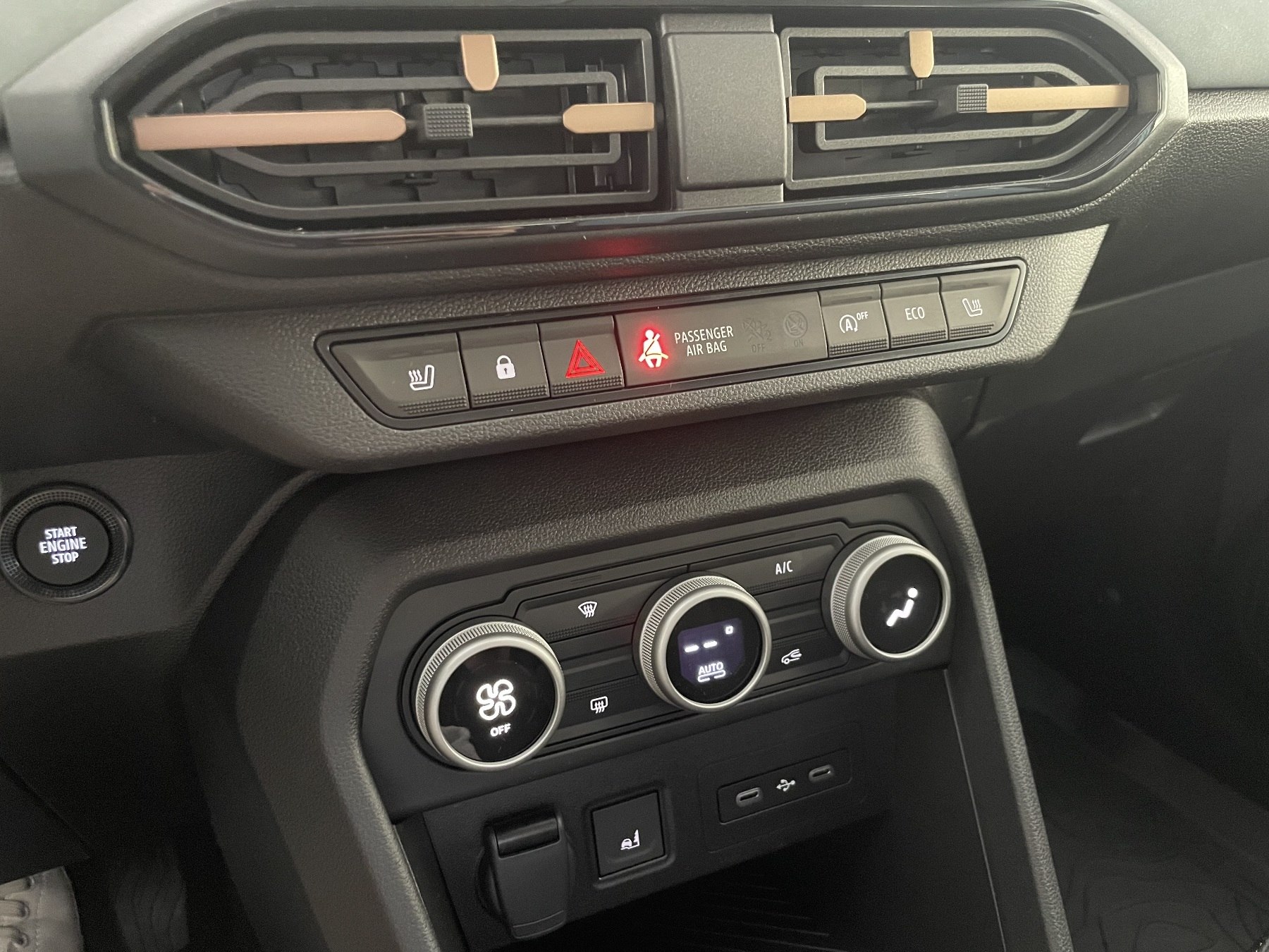 Bild 45 - Sandero Stepway Extreme TCe 110 ABS Fahrerairbag