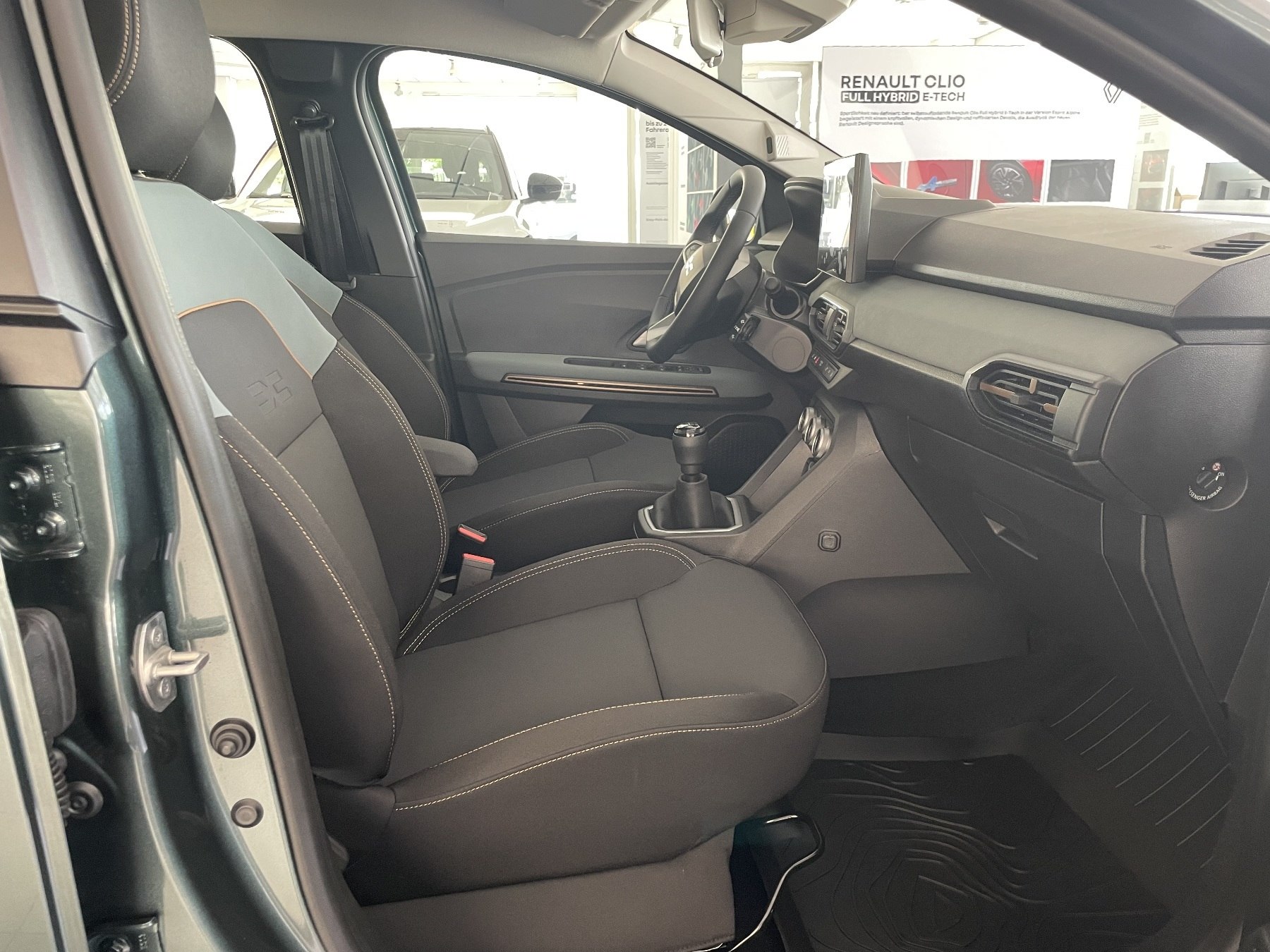 Bild 8 - Sandero Stepway Extreme TCe 110 ABS Fahrerairbag