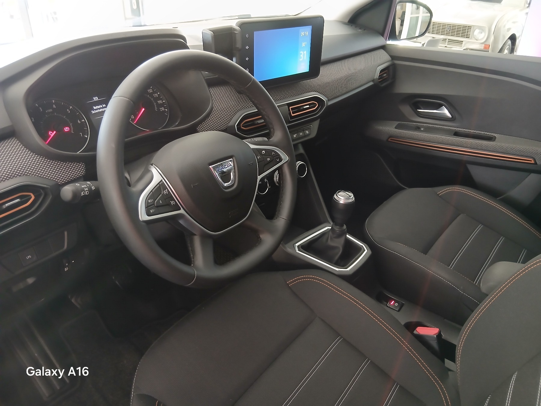 Bild 25 - Sandero Stepway Comfort TCe 100 ECO-G ABS ESP ZV