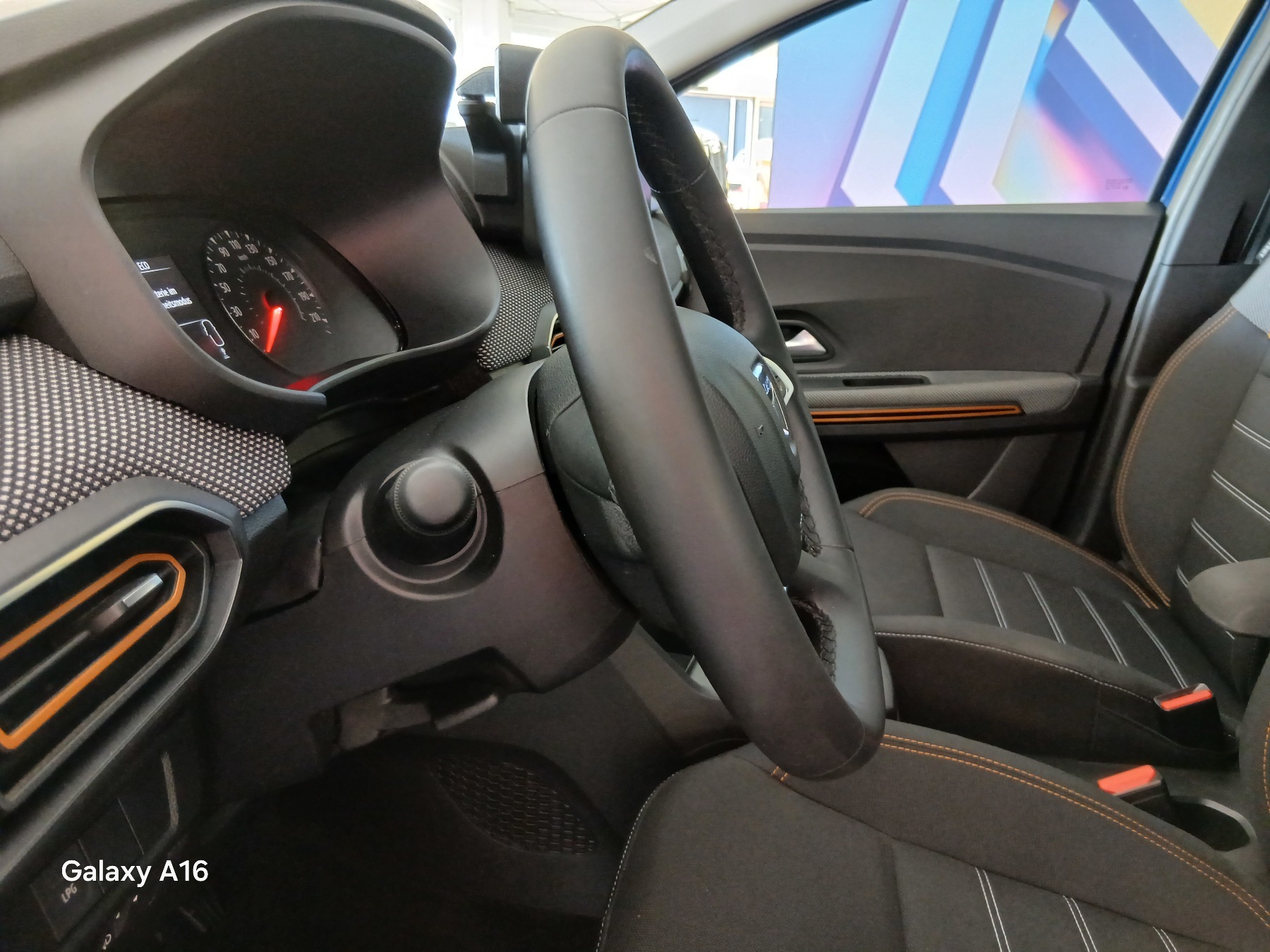 Bild 26 - Sandero Stepway Comfort TCe 100 ECO-G ABS ESP ZV