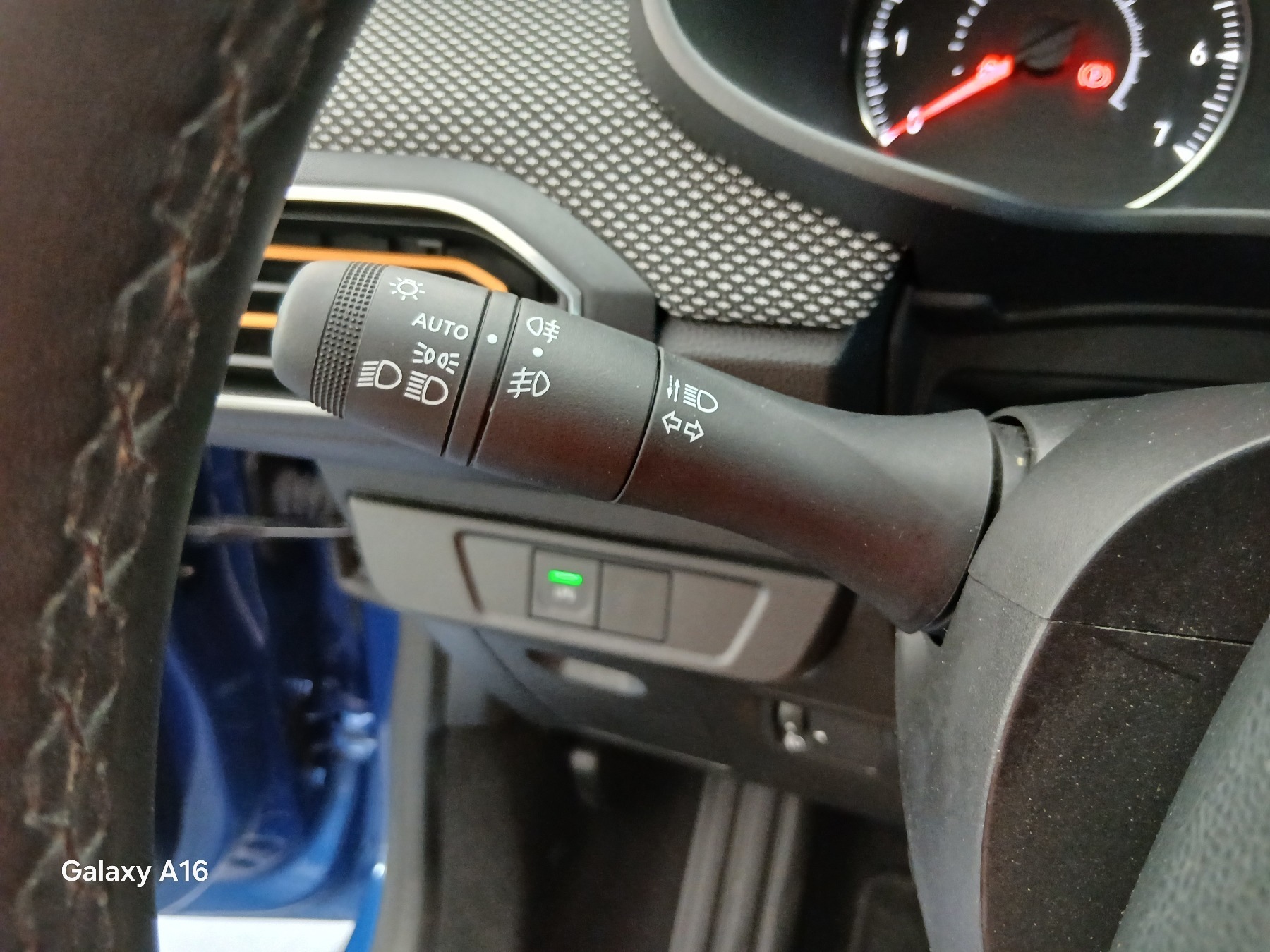 Bild 31 - Sandero Stepway Comfort TCe 100 ECO-G ABS ESP ZV