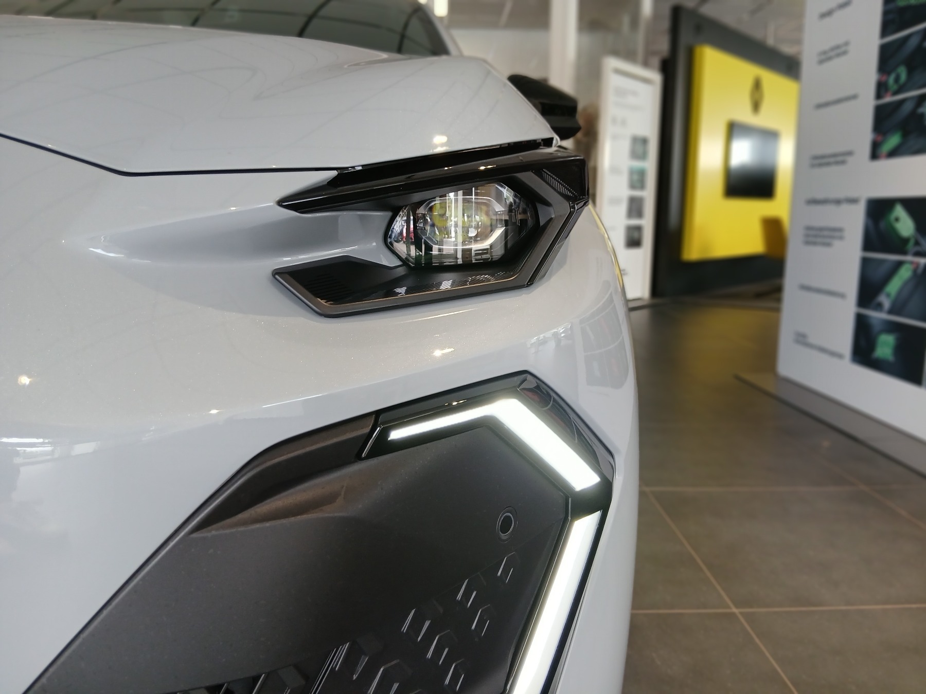 Bild 3 - Clio Esprit Alpine Full Hybrid E-Tech 160
