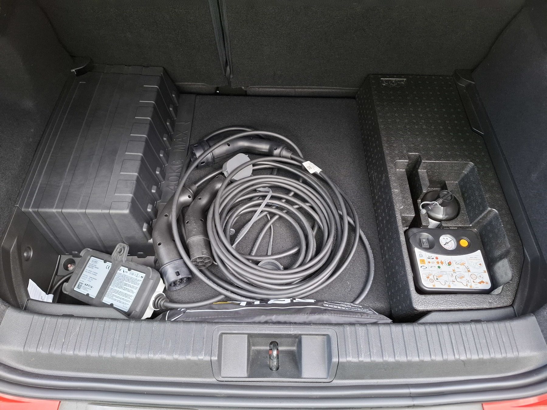 Bild 12 - Captur INTENS E-TECH 160 PLUG-in Schiebedach