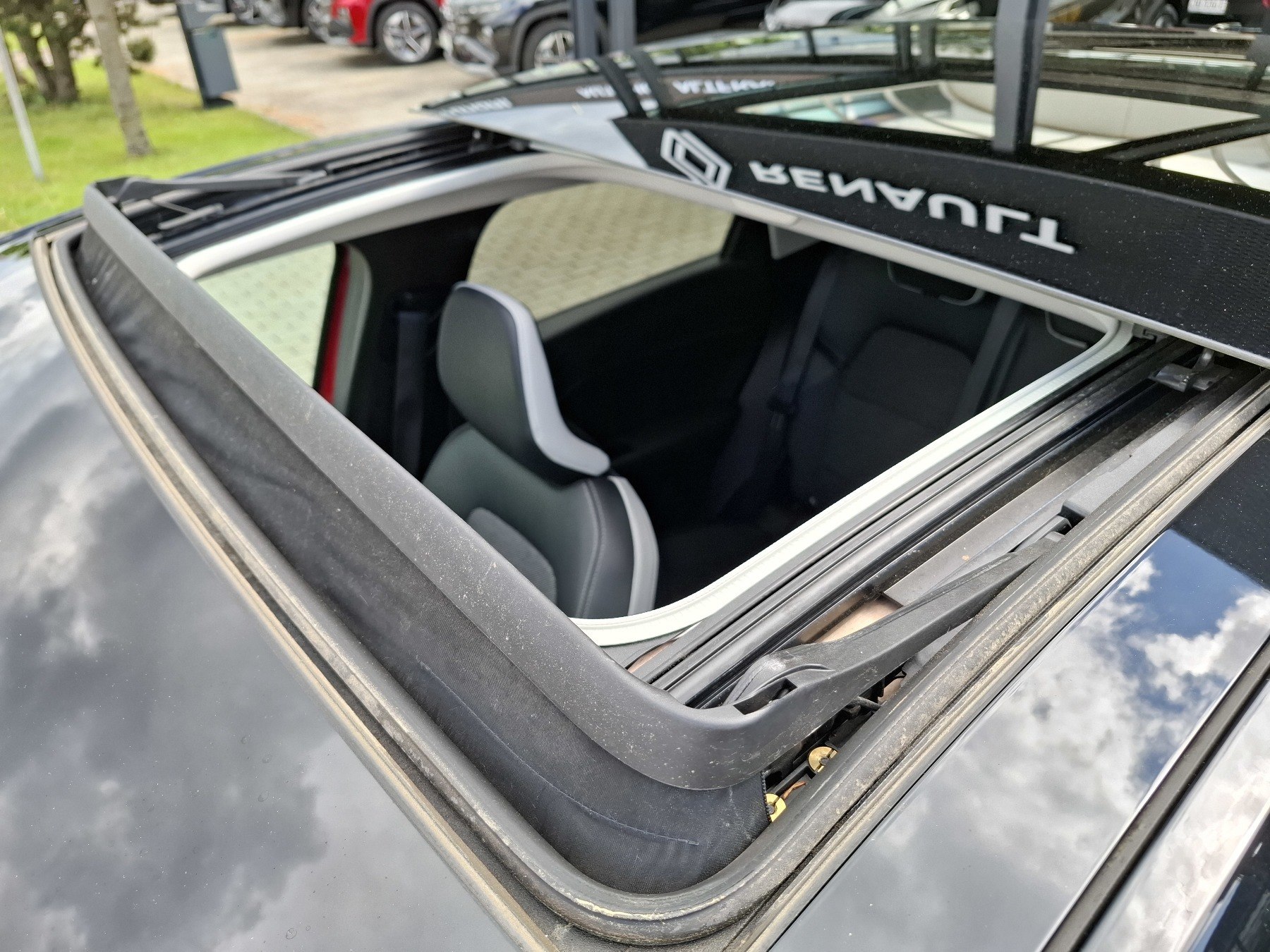 Bild 31 - Captur INTENS E-TECH 160 PLUG-in Schiebedach