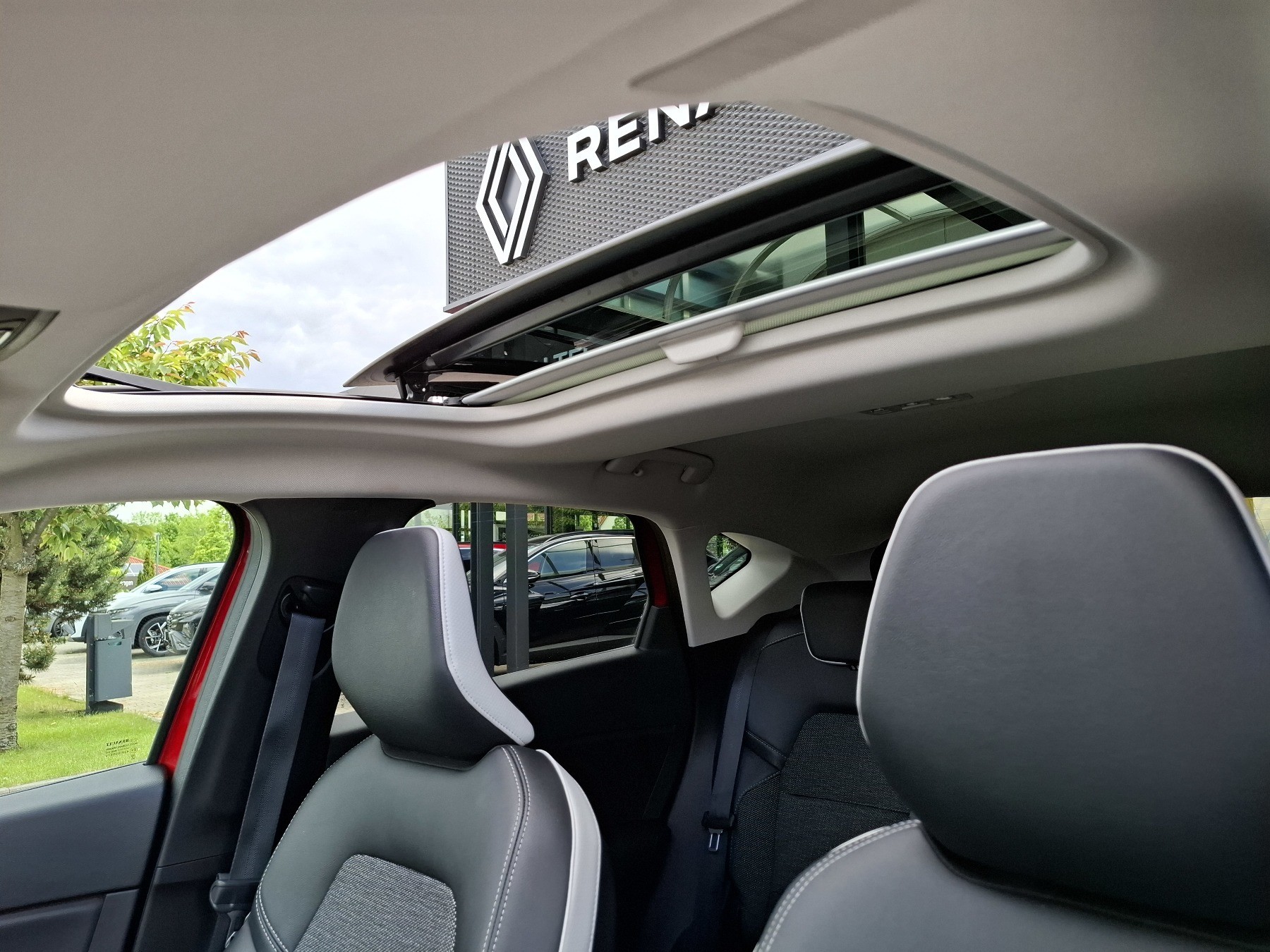 Bild 32 - Captur INTENS E-TECH 160 PLUG-in Schiebedach