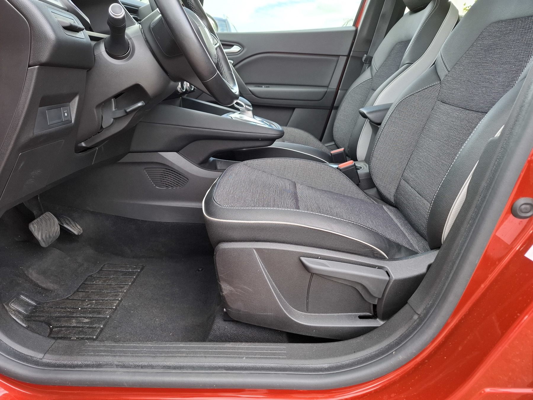 Bild 34 - Captur INTENS E-TECH 160 PLUG-in Schiebedach