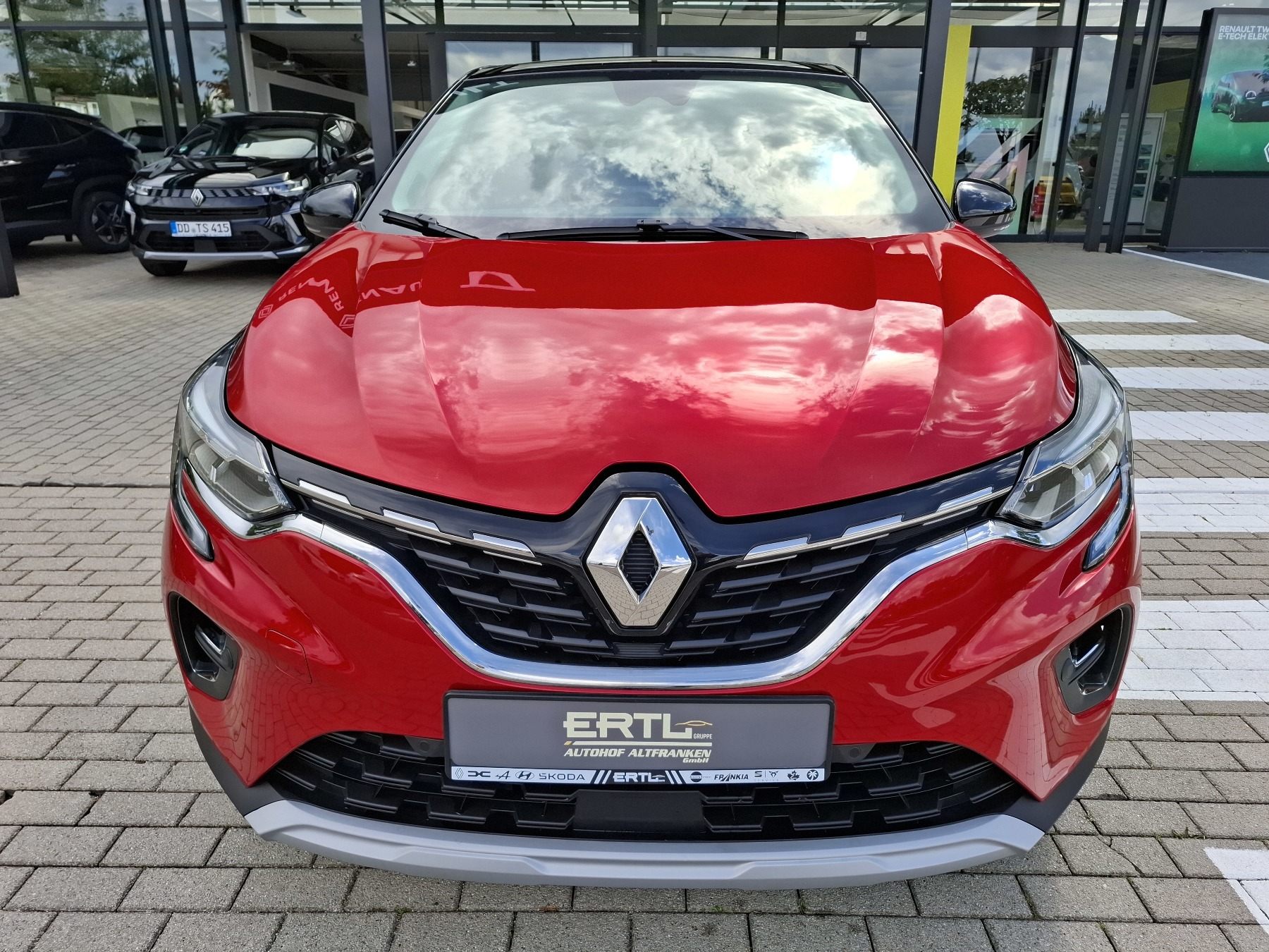 Bild 4 - Captur INTENS E-TECH 160 PLUG-in Schiebedach