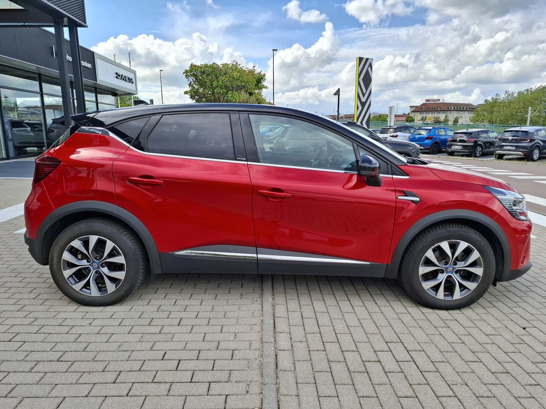 Bild 6 - Captur INTENS E-TECH 160 PLUG-in Schiebedach