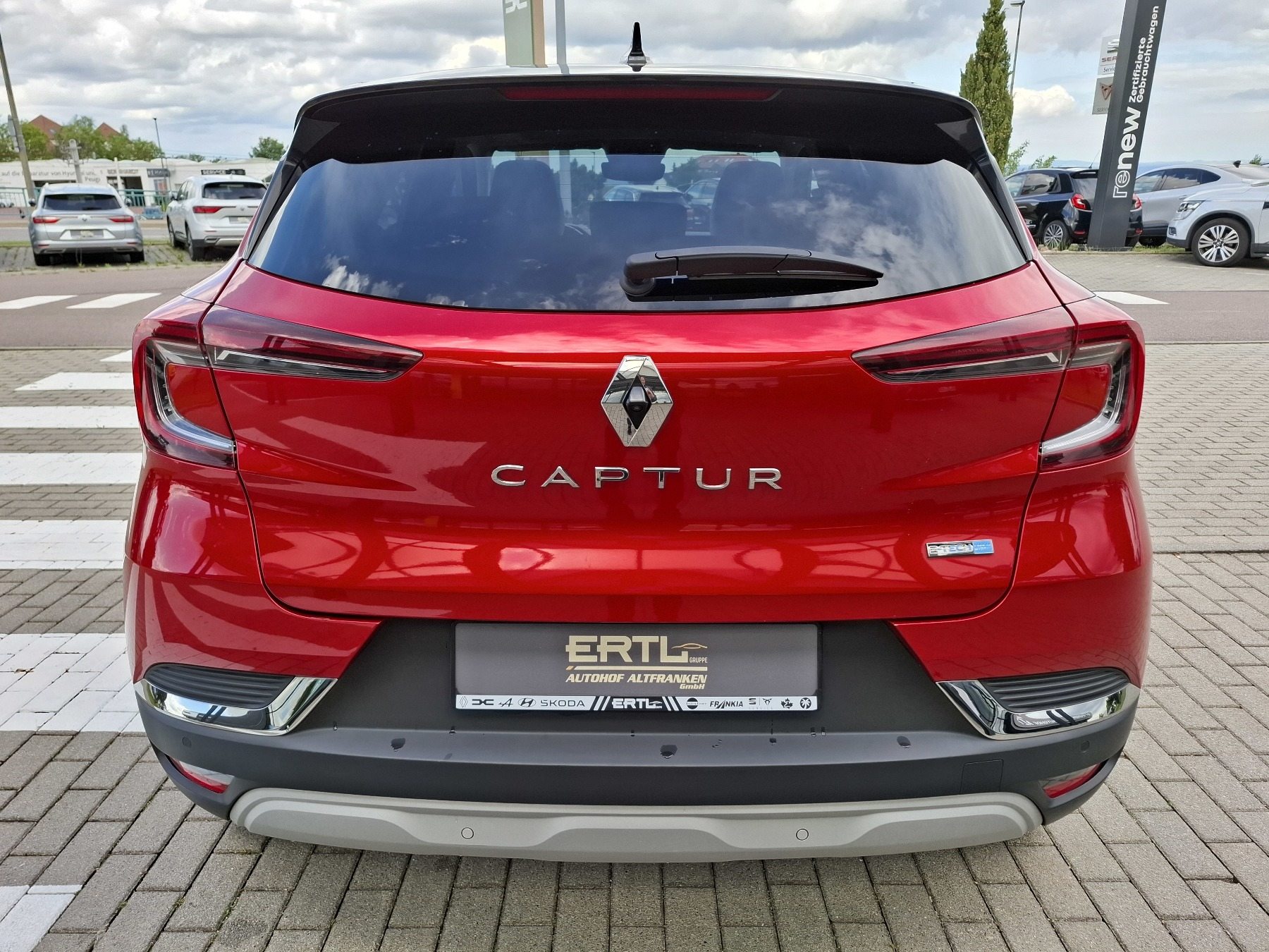 Bild 9 - Captur INTENS E-TECH 160 PLUG-in Schiebedach