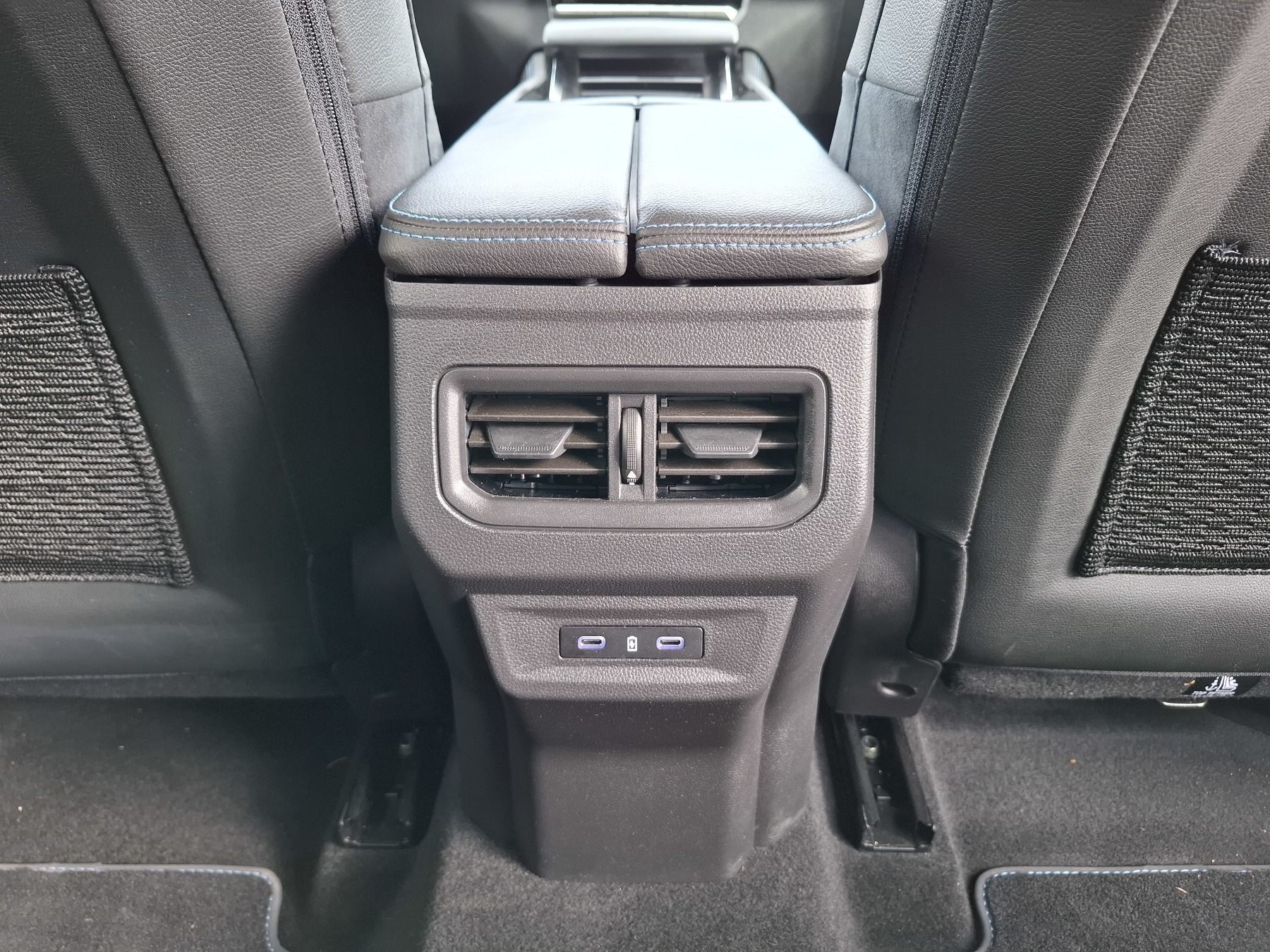 Bild 17 - Austral Mild-Hybrid 160 Techno Esprit Alpine