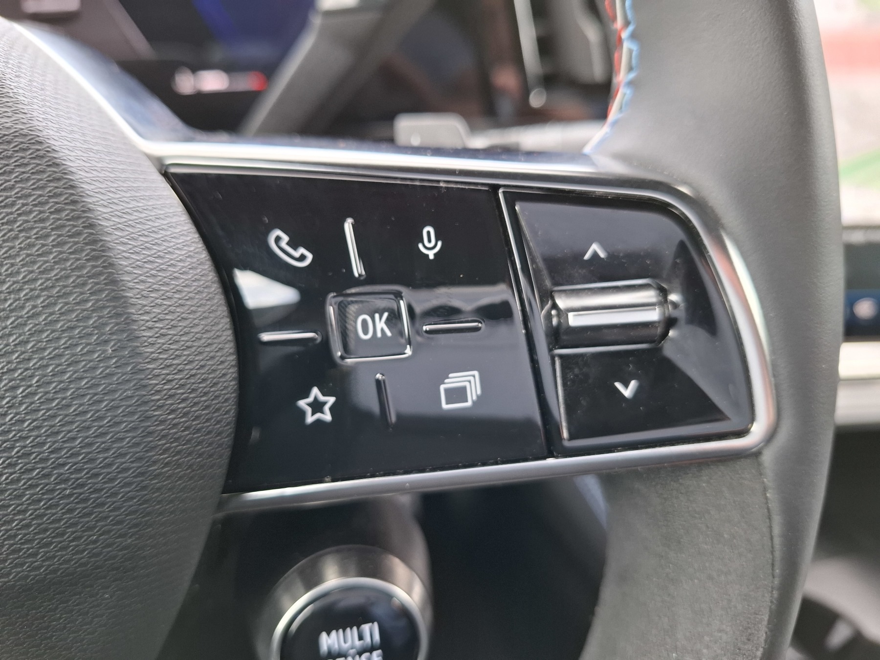 Bild 24 - Austral Mild-Hybrid 160 Techno Esprit Alpine