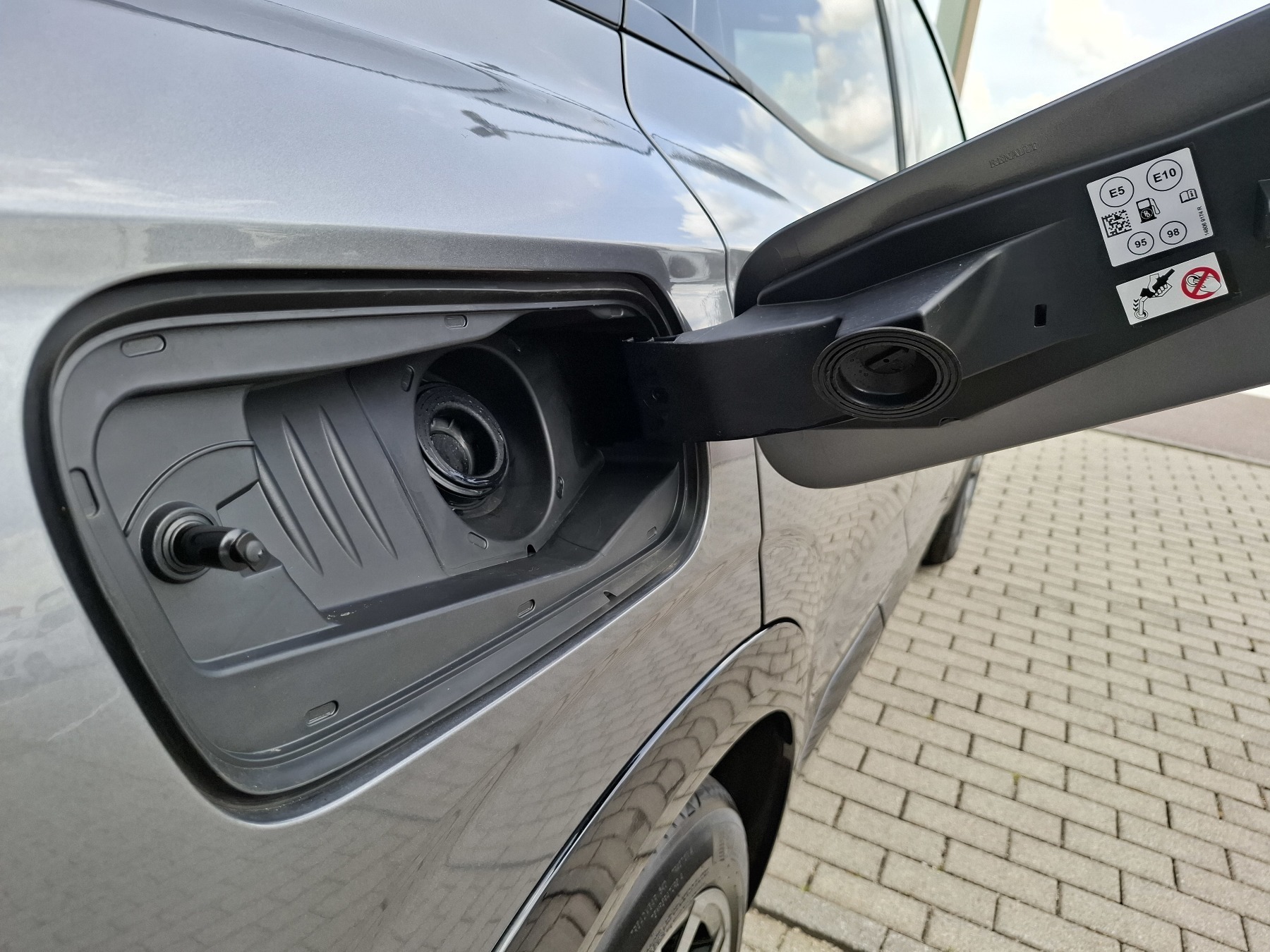 Bild 42 - Austral Mild-Hybrid 160 Techno Esprit Alpine