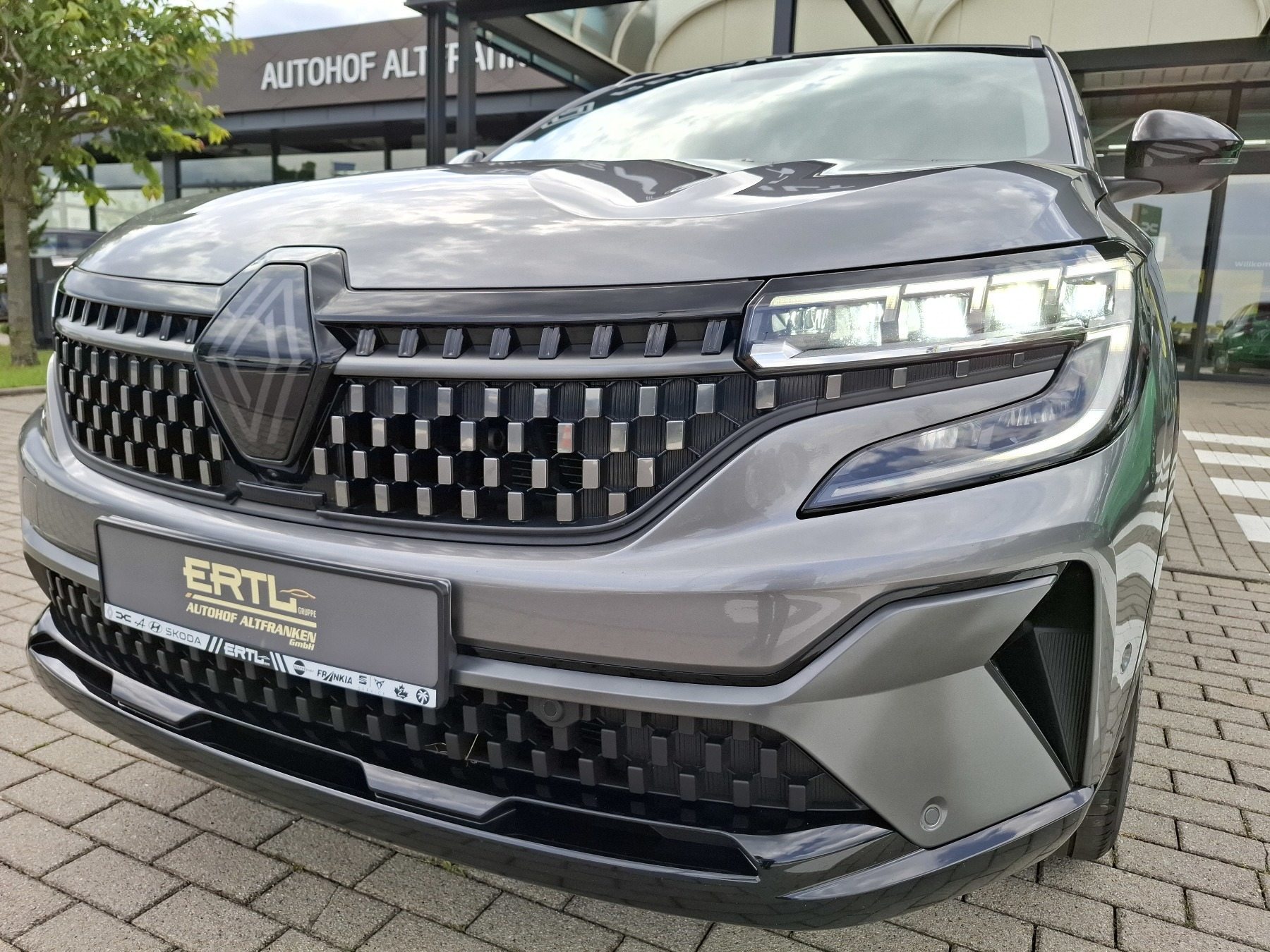 Bild 46 - Austral Mild-Hybrid 160 Techno Esprit Alpine