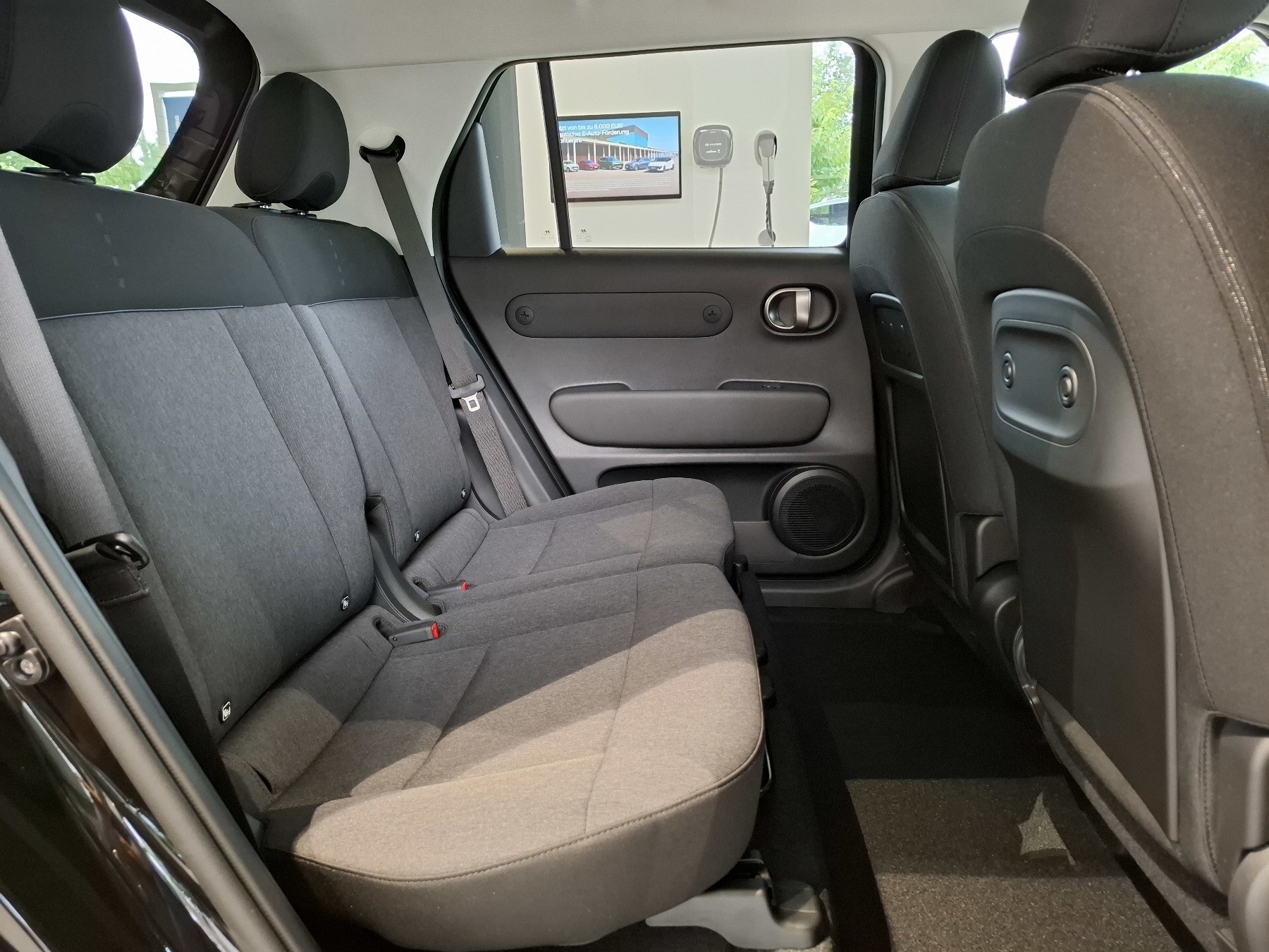 Bild 16 - INSTER EV (MY26) 42 kWh (97 PS) 2WD Trend