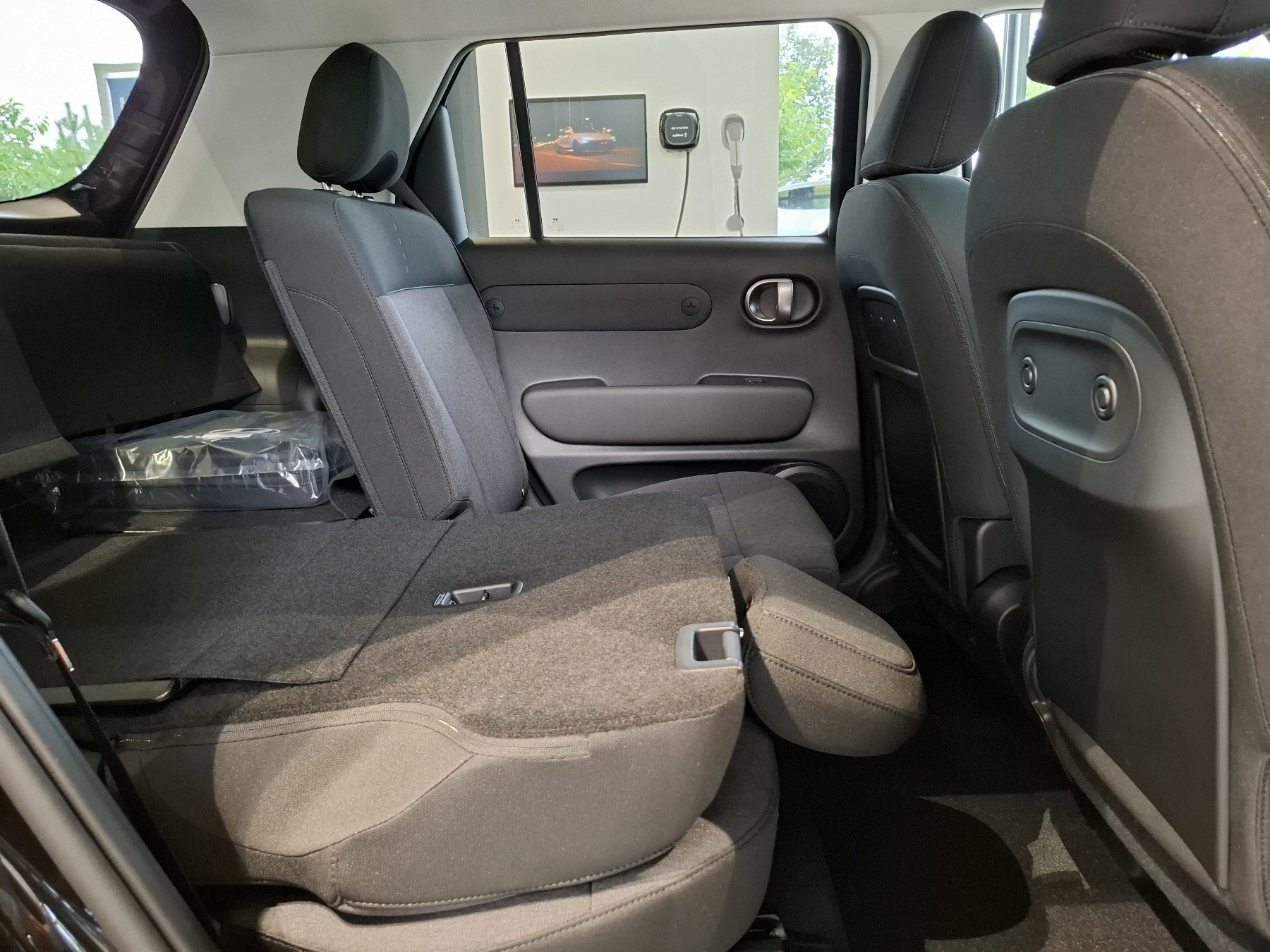 Bild 18 - INSTER EV (MY26) 42 kWh (97 PS) 2WD Trend