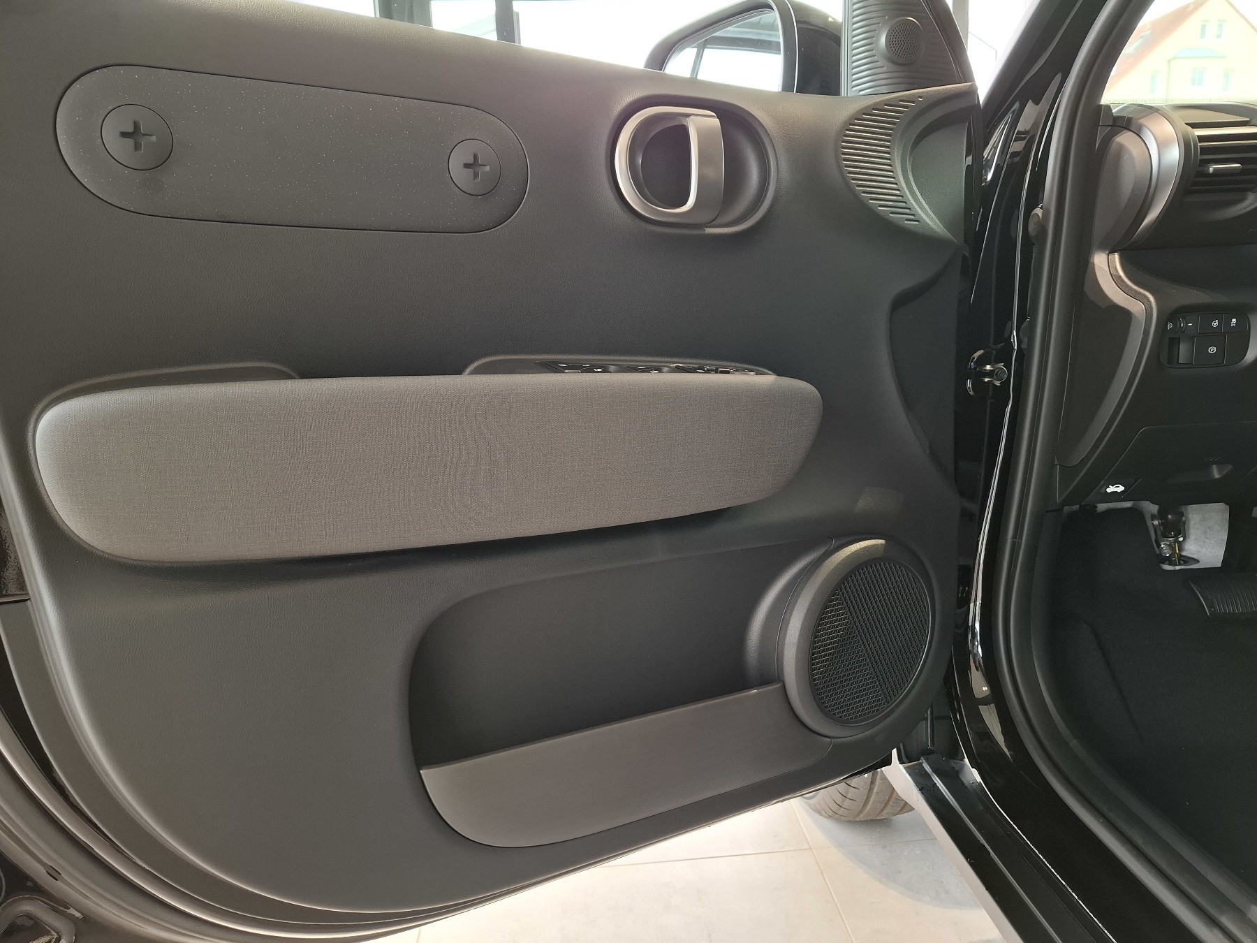 Bild 37 - INSTER EV (MY26) 42 kWh (97 PS) 2WD Trend