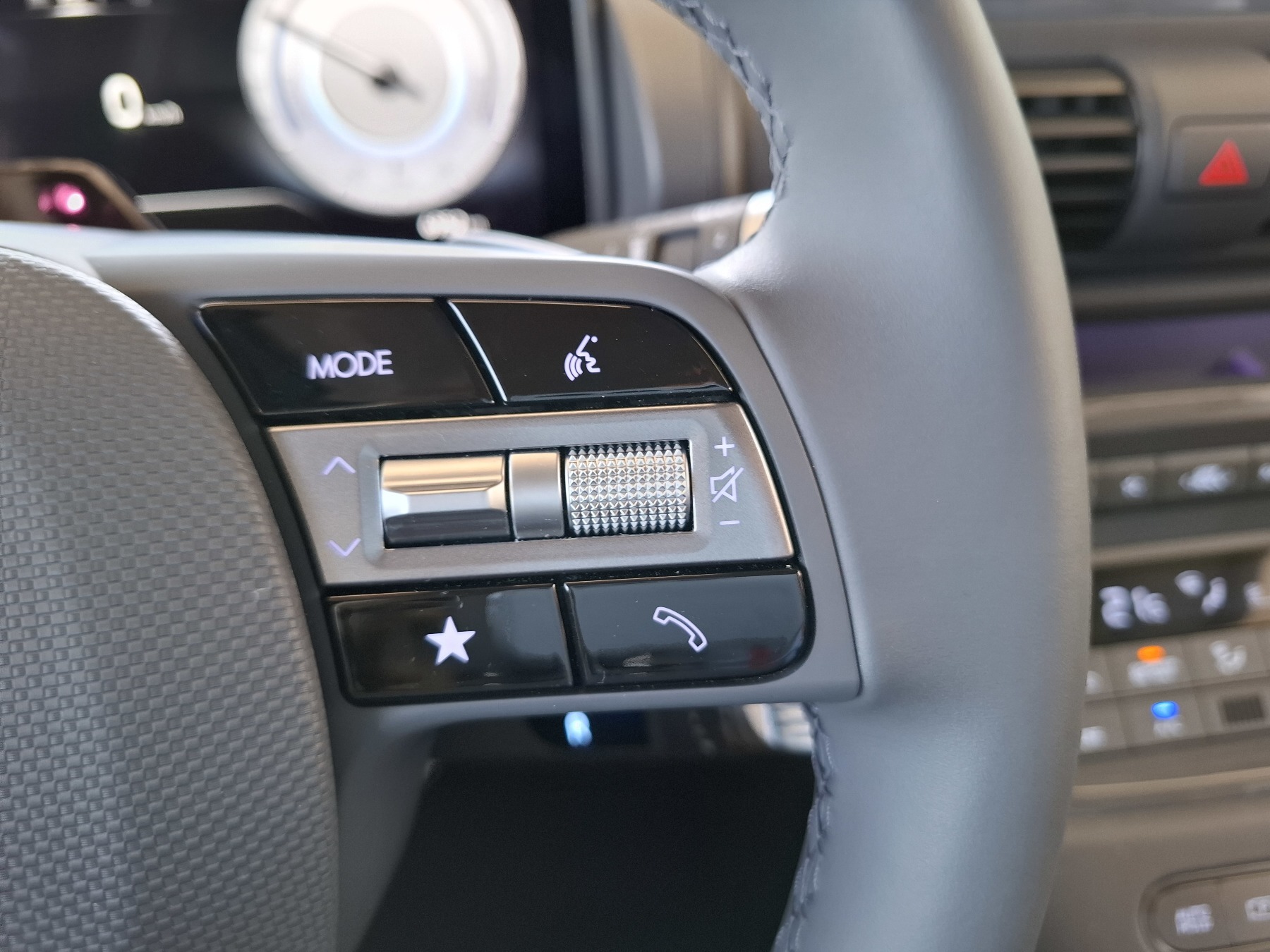 Bild 23 - INSTER Cross EV (MY25) 49 kWh (115 PS) 2WD