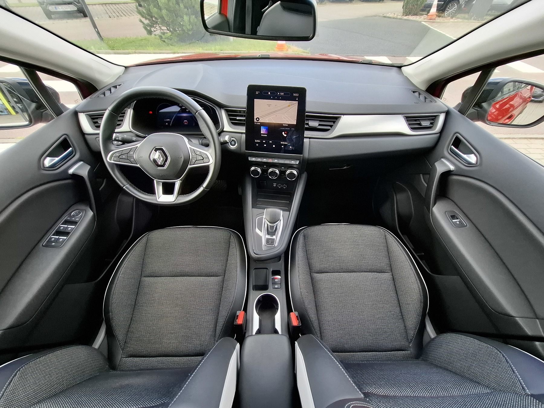 Bild 16 - Captur INTENS E-TECH PLUG-IN 160