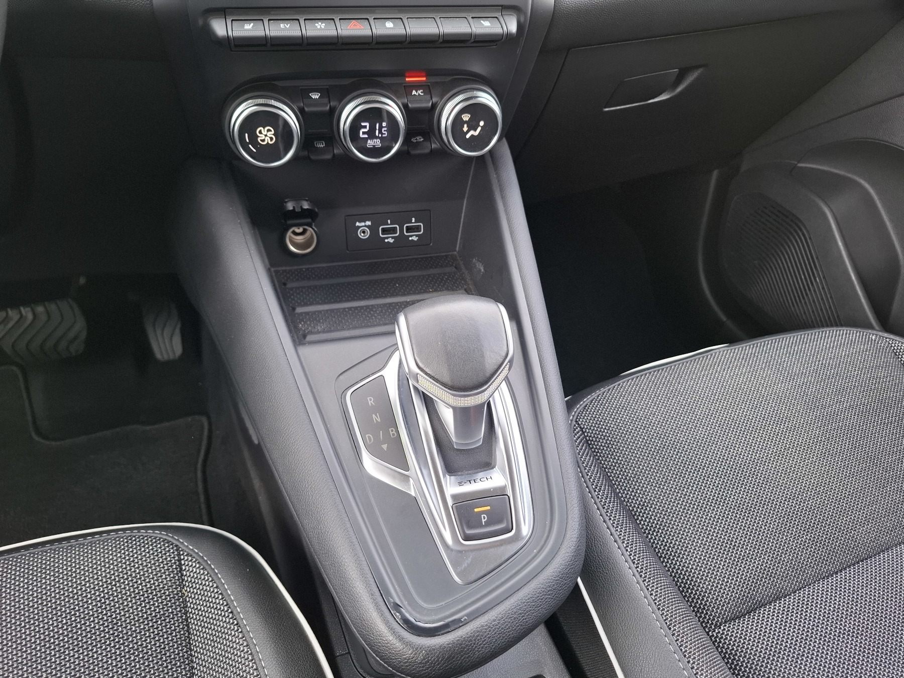 Bild 26 - Captur INTENS E-TECH PLUG-IN 160