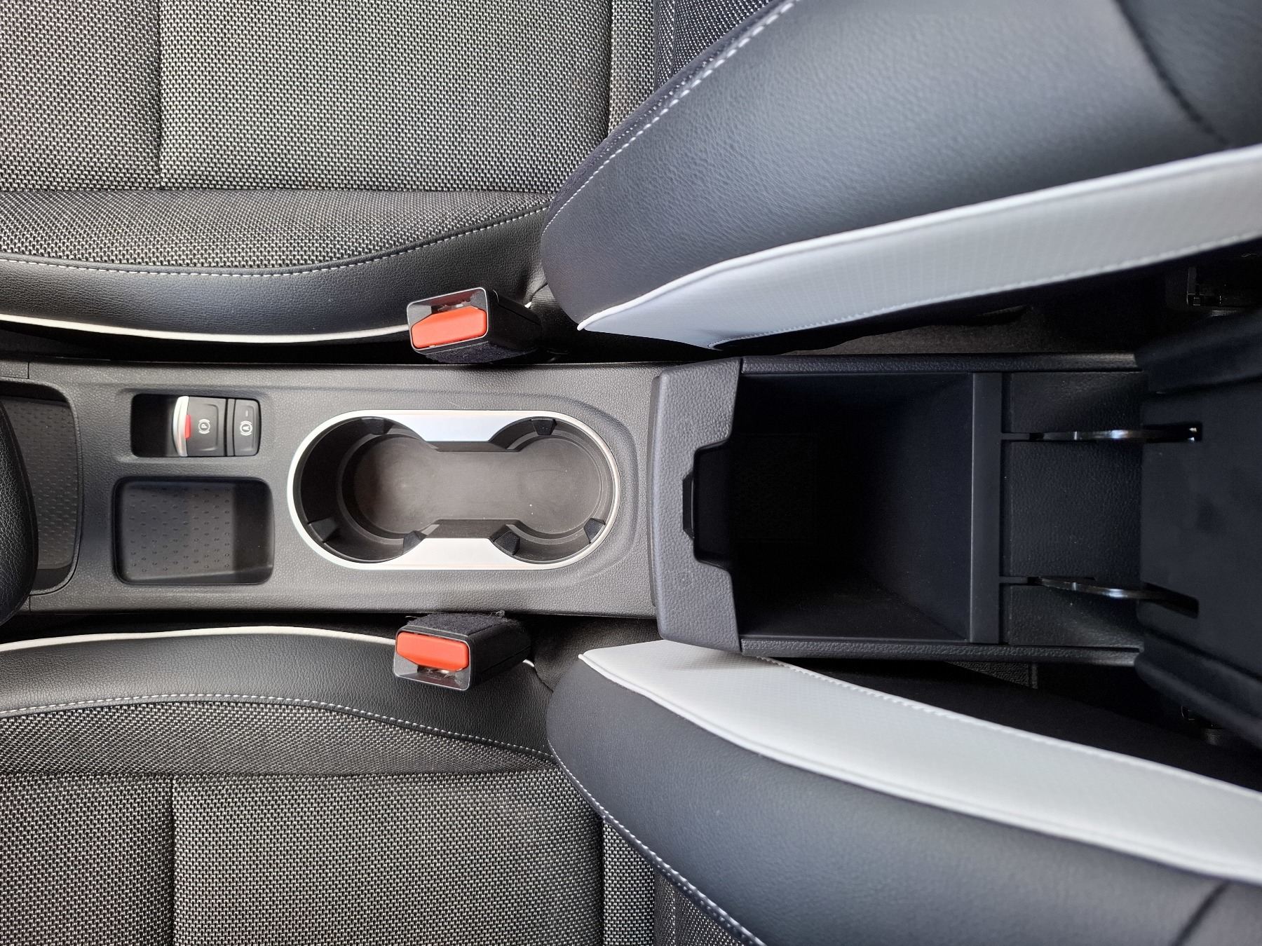 Bild 27 - Captur INTENS E-TECH PLUG-IN 160