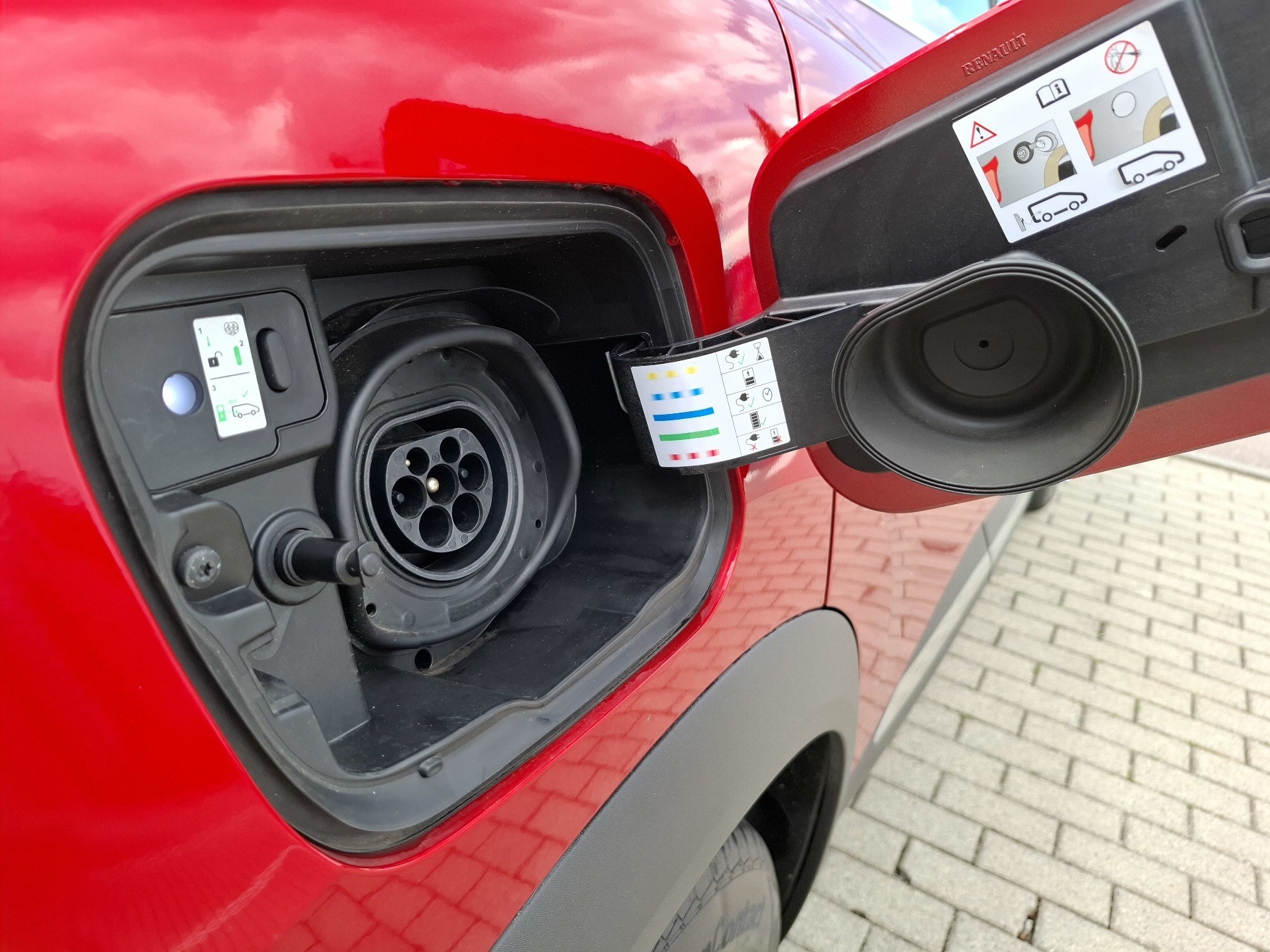 Bild 38 - Captur INTENS E-TECH PLUG-IN 160