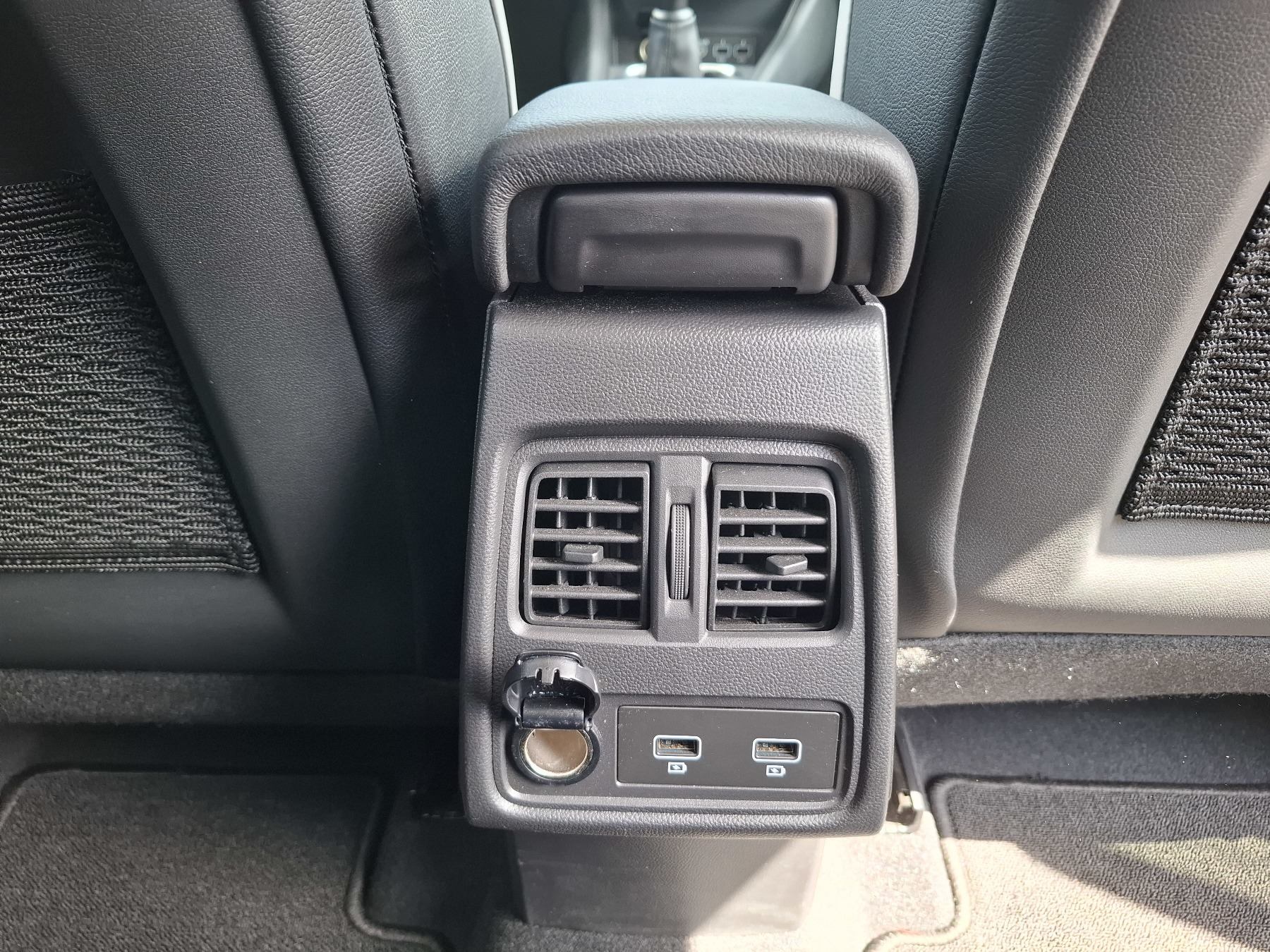 Bild 17 - Captur INTENS TCe 100