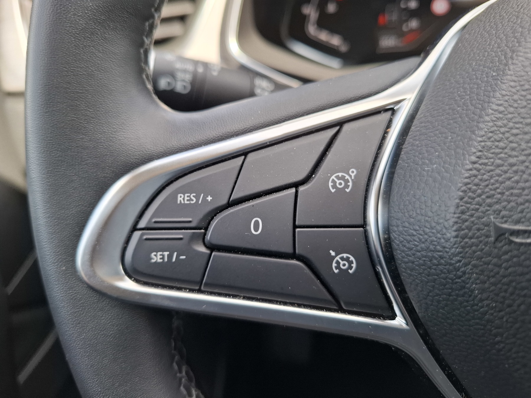 Bild 21 - Captur INTENS TCe 100