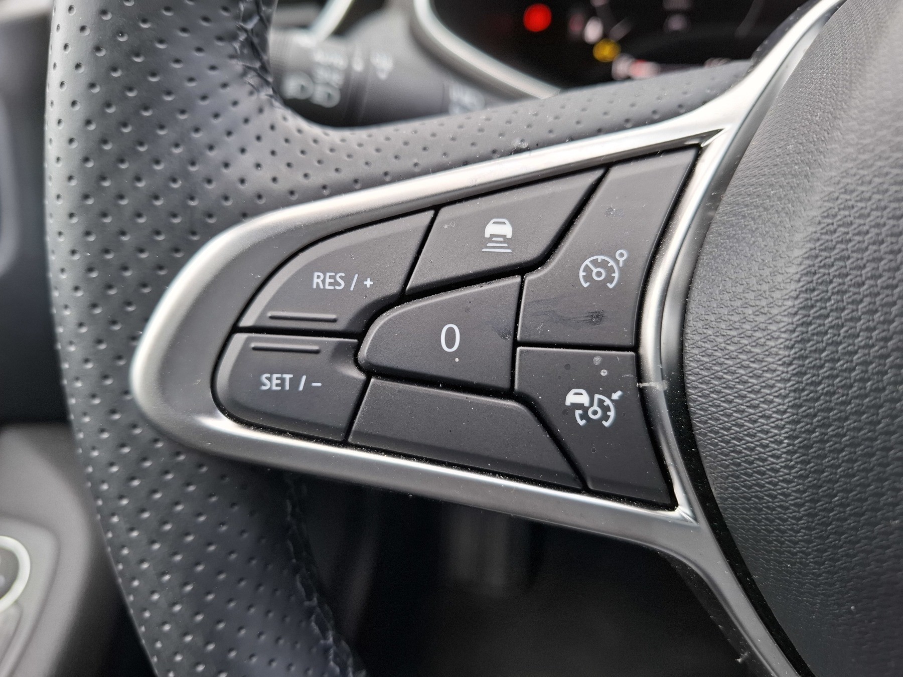 Bild 19 - Clio Techno E-TECH Full Hybrid 145