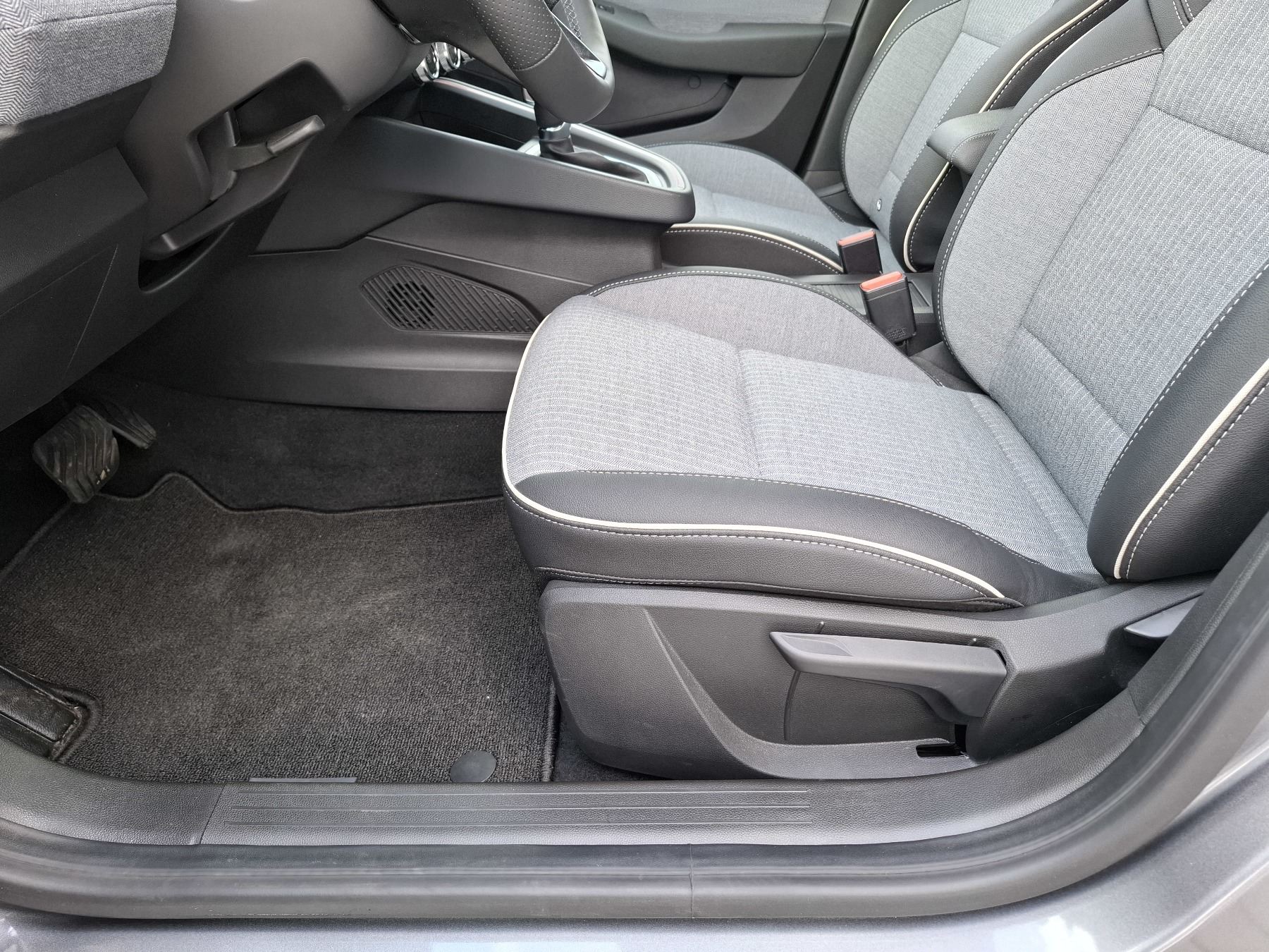 Bild 31 - Clio Techno E-TECH Full Hybrid 145