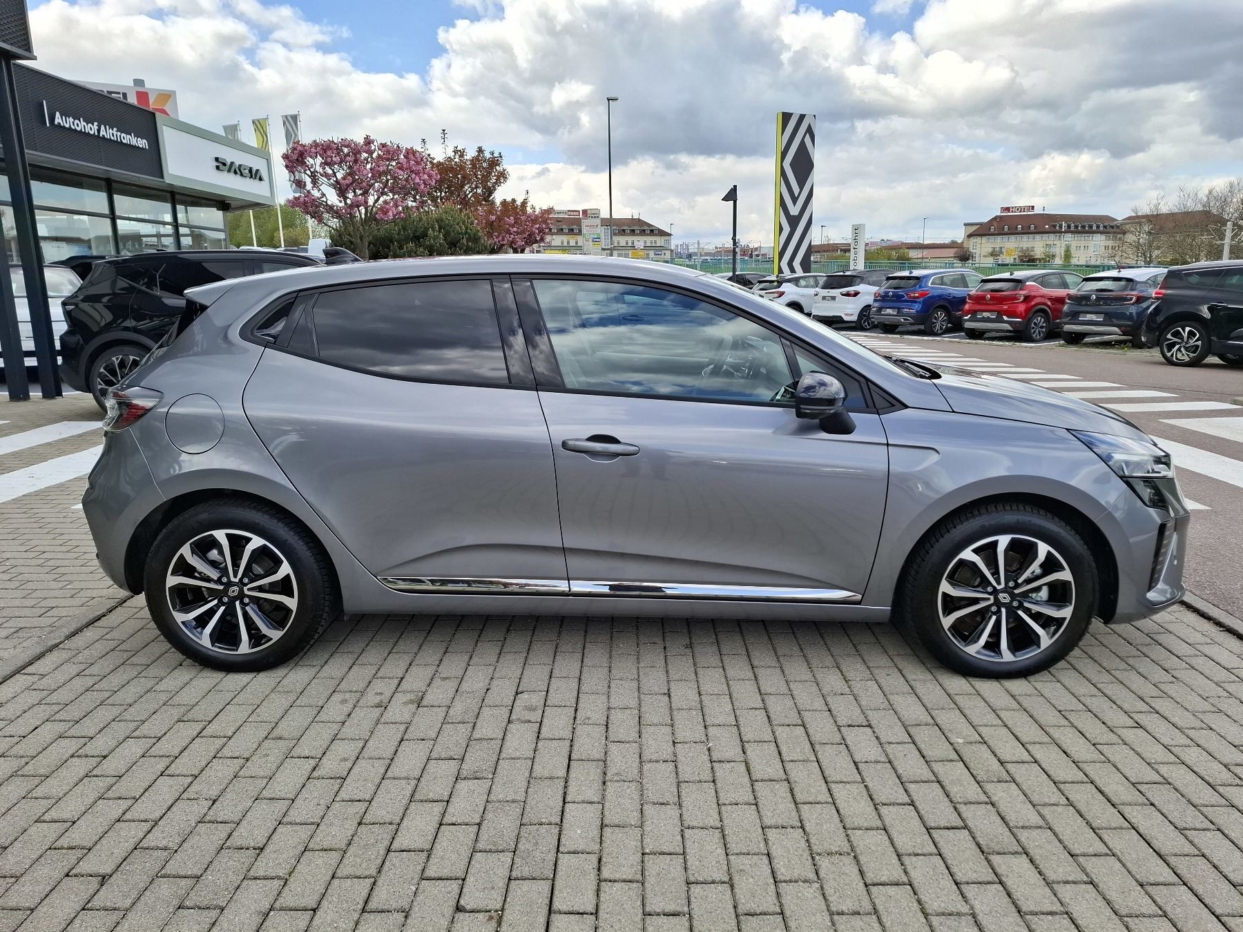 Bild 5 - Clio Techno E-TECH Full Hybrid 145