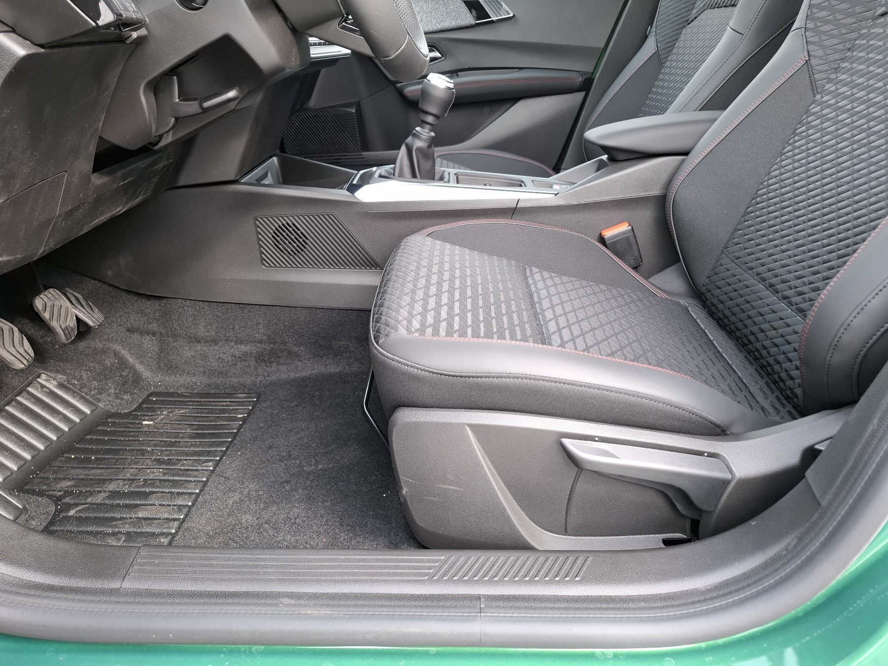 Bild 29 - Clio Techno TCe 115
