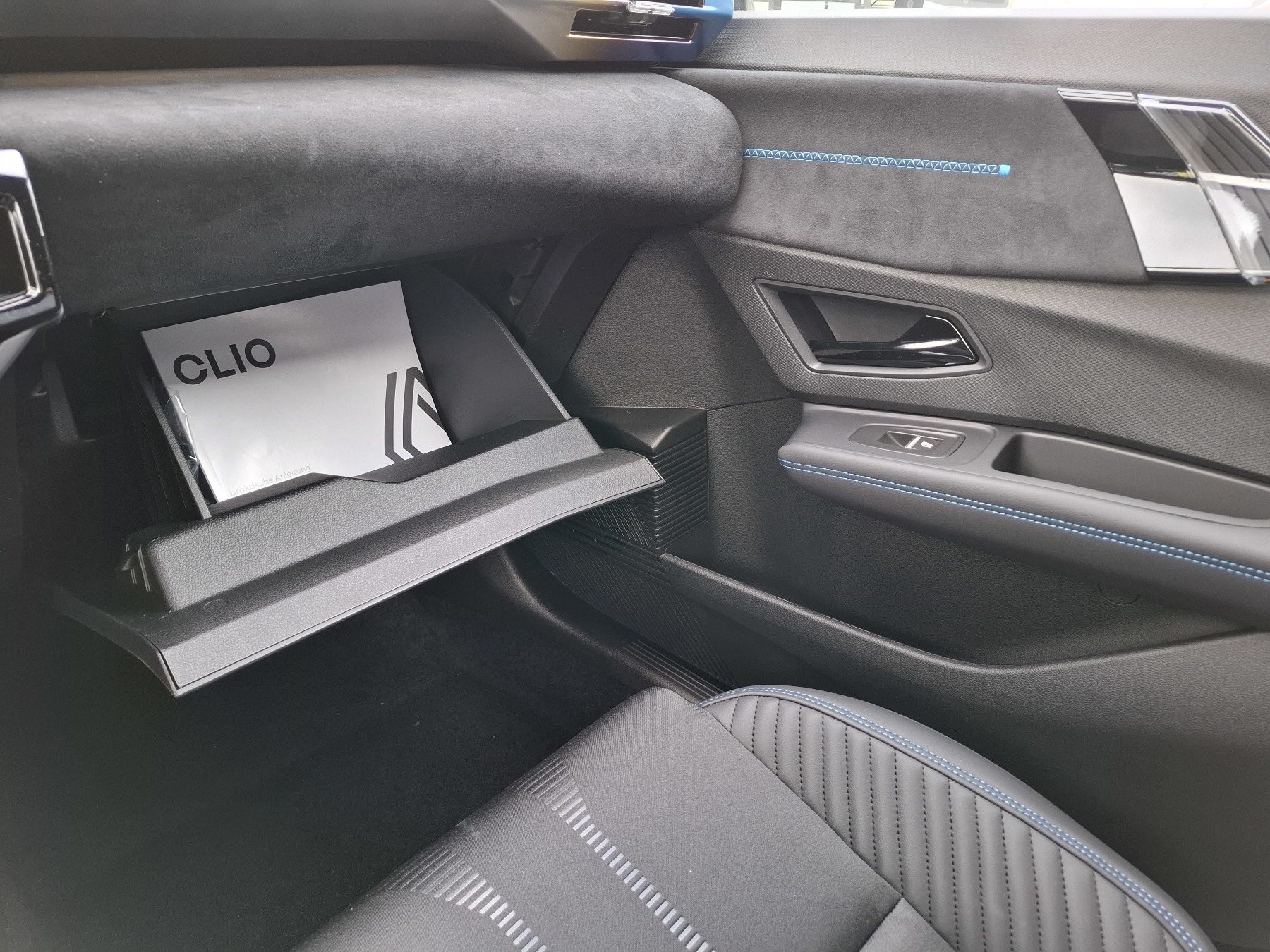 Bild 27 - Clio Esprit Alpine TCe 115 EDC