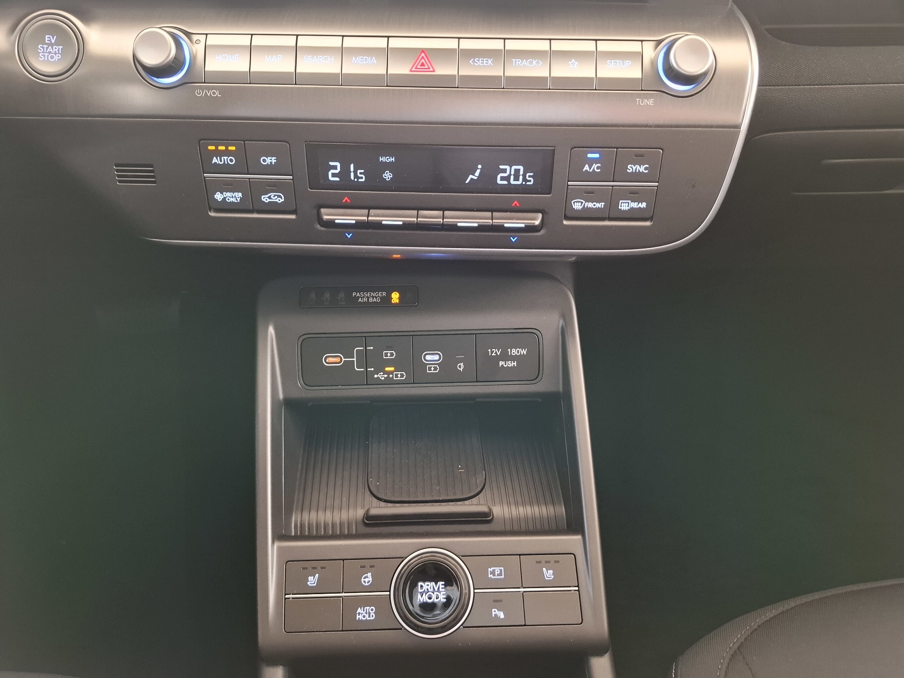 Bild 28 - KONA Elektro SX2 EV 65kWh (204 PS) 2WD Trend