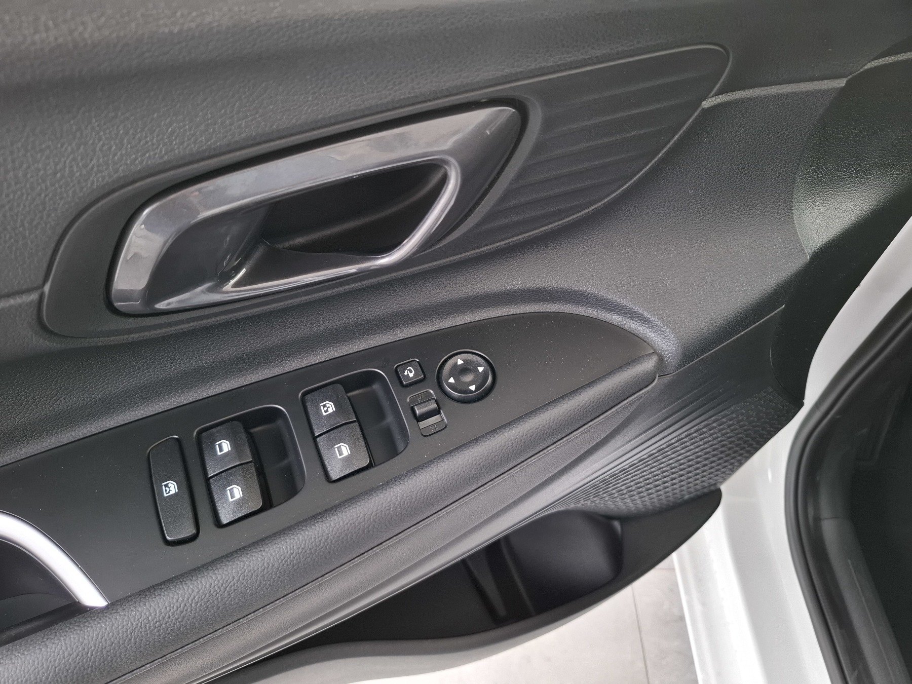 Bild 37 - i20 FL (MY26) 1.0 T-GDI (90 PS) 6-MT Blackline