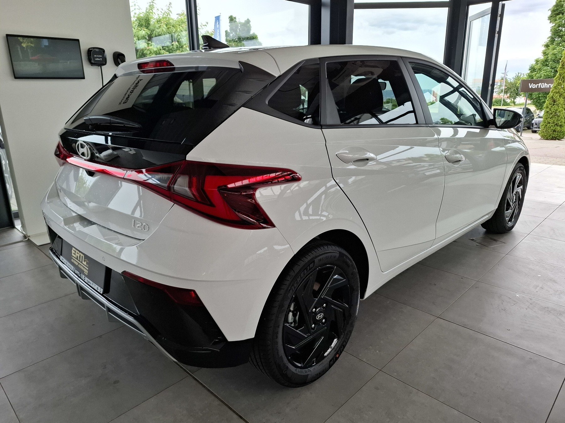 Bild 6 - i20 FL (MY26) 1.0 T-GDI (90 PS) 6-MT Blackline