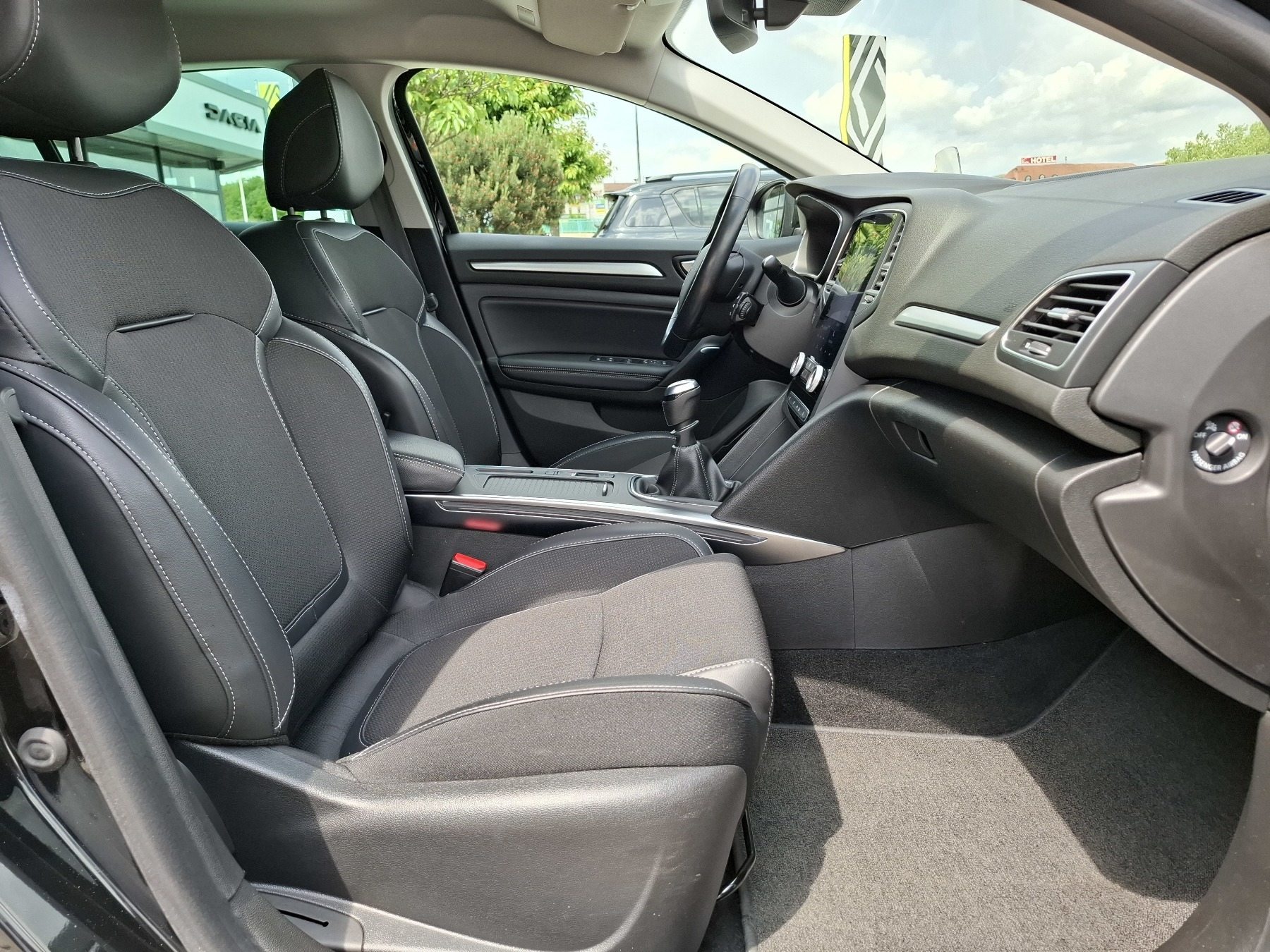 Bild 13 - Megane 5-Türer INTENS TCe 140 GPF