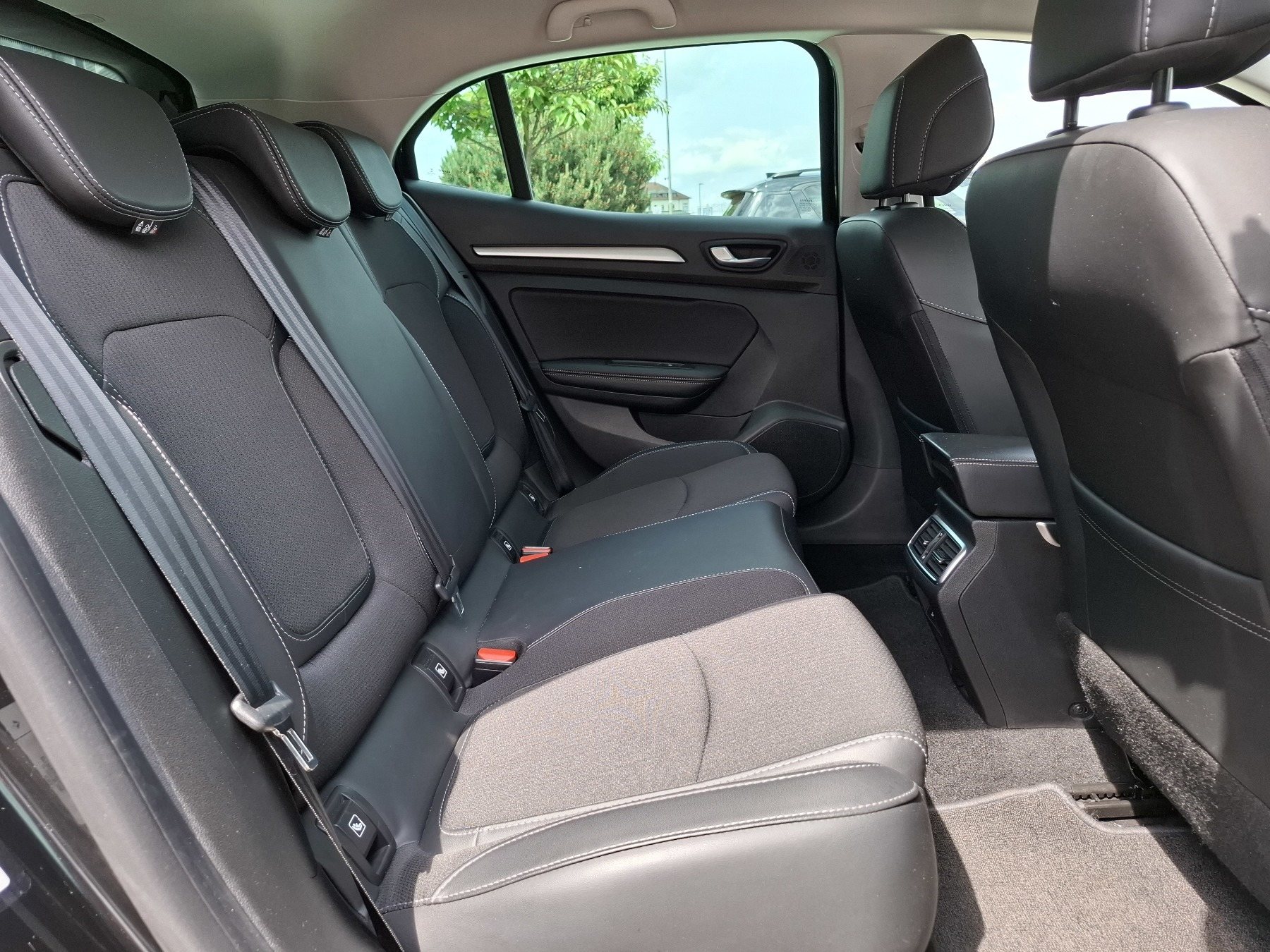 Bild 14 - Megane 5-Türer INTENS TCe 140 GPF