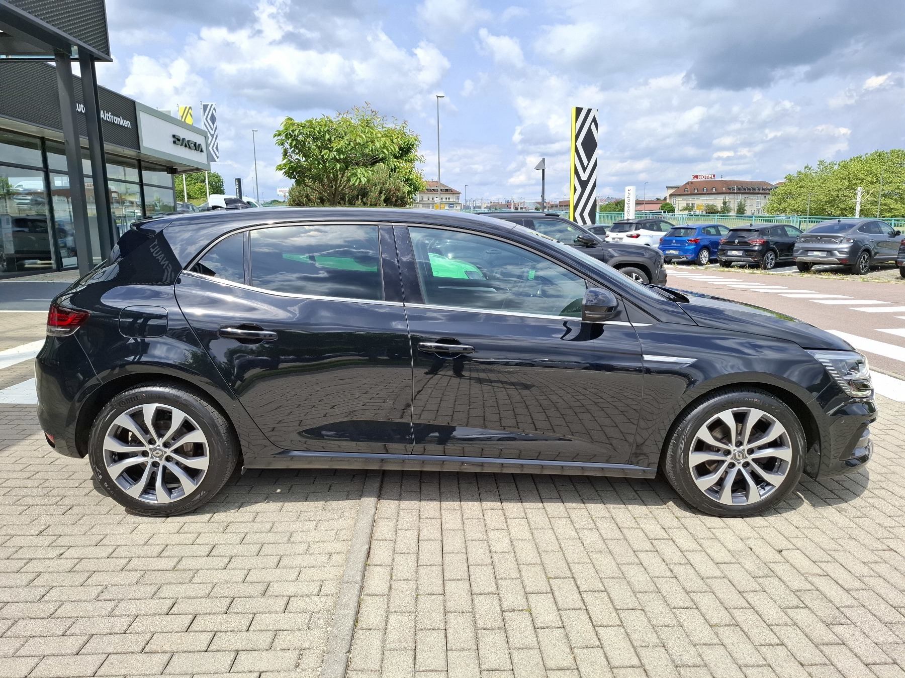 Bild 5 - Megane 5-Türer INTENS TCe 140 GPF