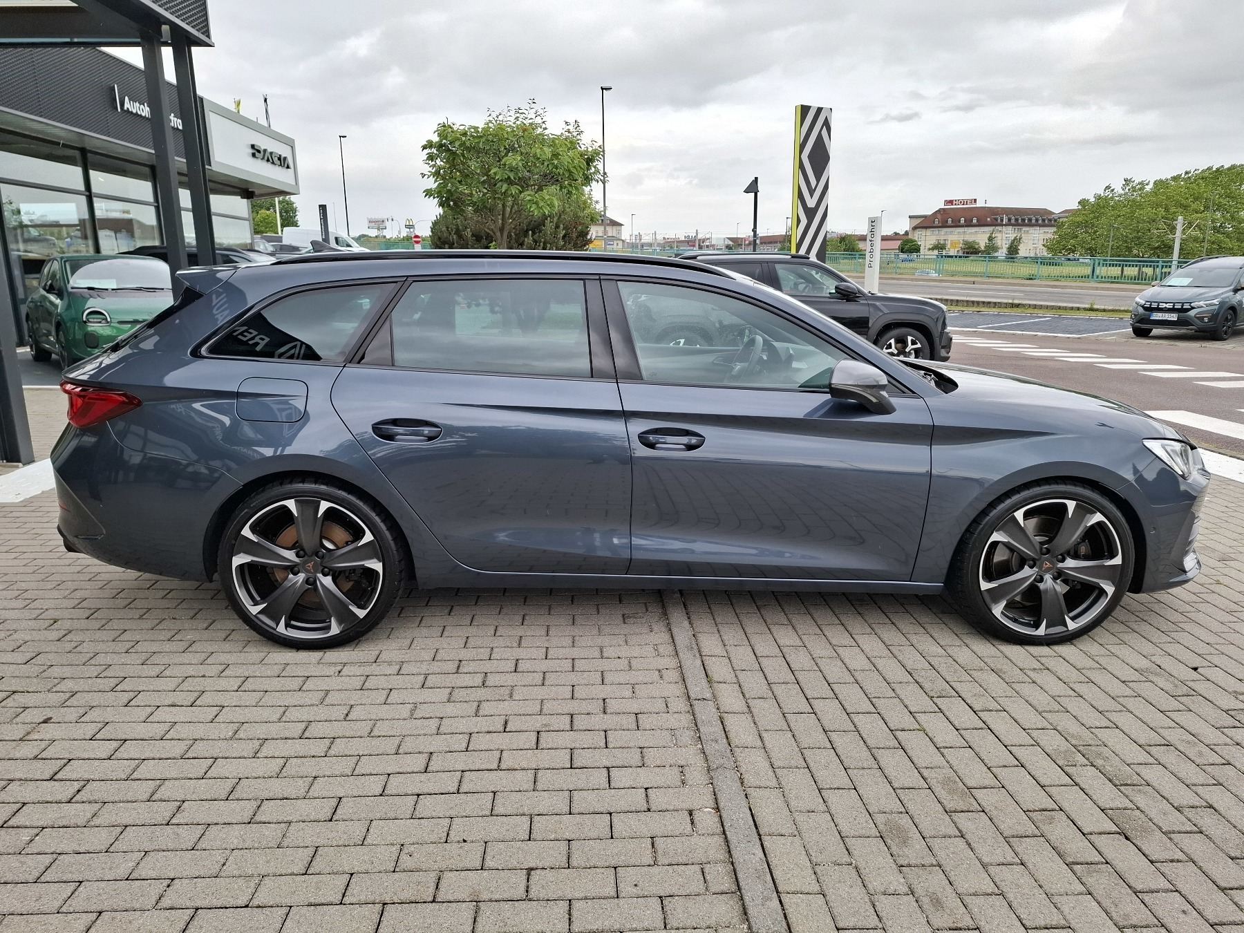 Bild 5 - Leon ST VZ 2.0 TSI 4Drive (310 PS) 7-Gang-DSG