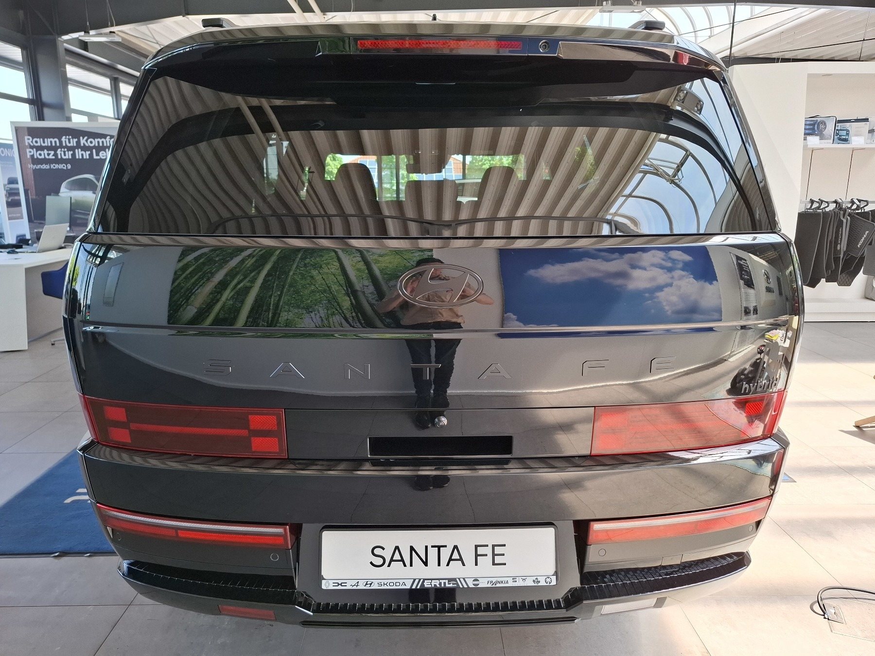 Bild 7 - SANTA FE HEV 1.6 T-GDI (239 PS) 4WD Blackline