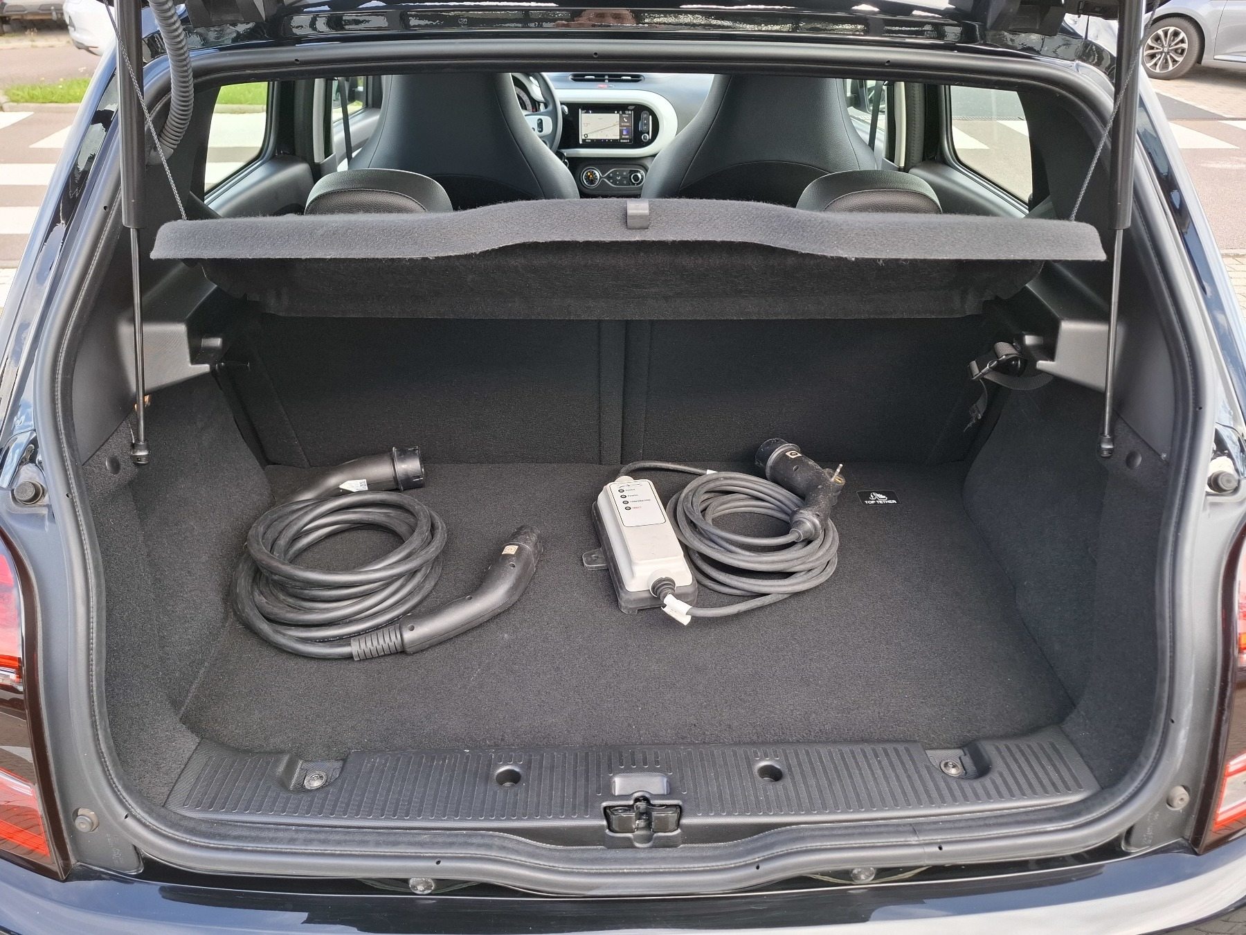 Bild 11 - Twingo E-TECH 100% el. INTENS