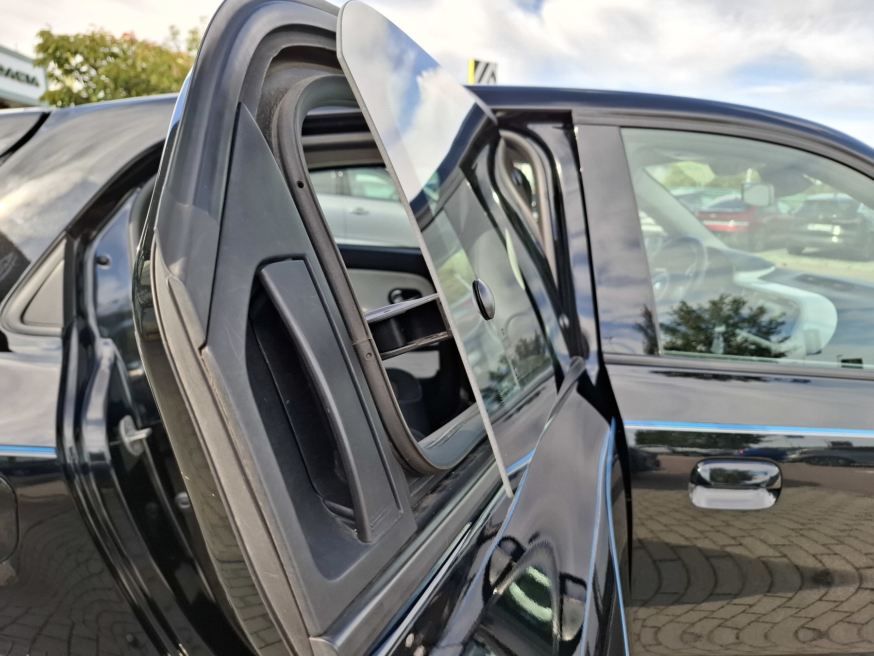 Bild 18 - Twingo E-TECH 100% el. INTENS