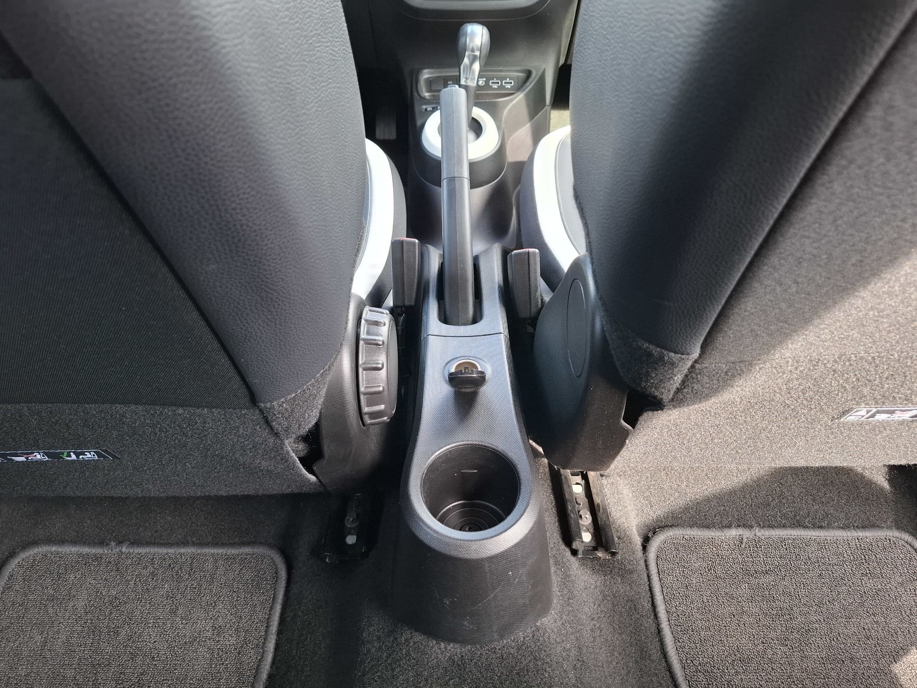 Bild 19 - Twingo E-TECH 100% el. INTENS