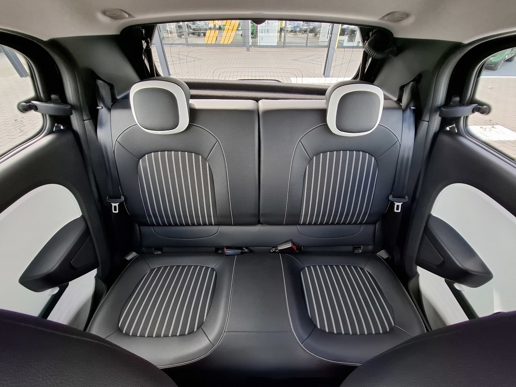 Bild 20 - Twingo E-TECH 100% el. INTENS