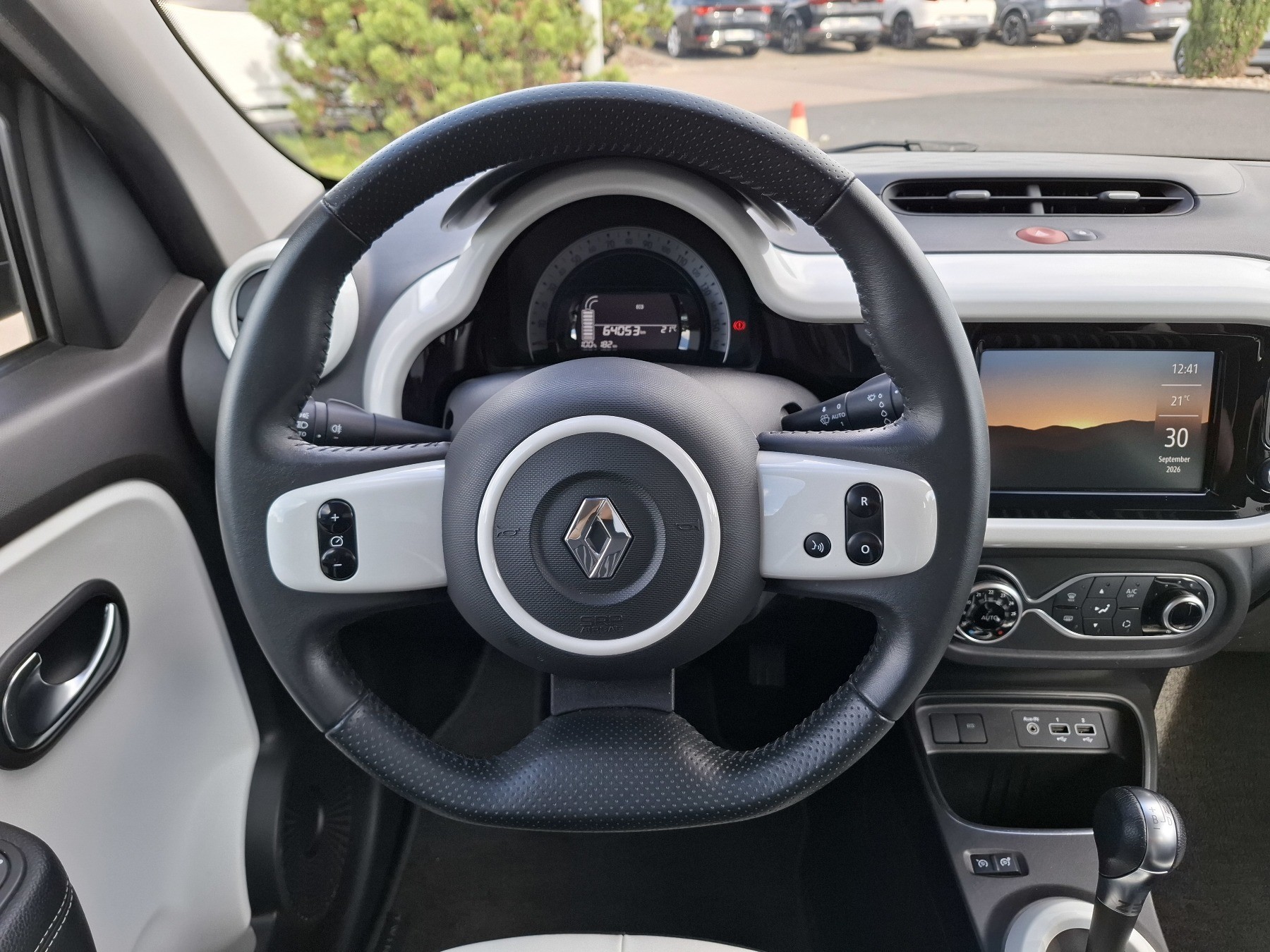 Bild 22 - Twingo E-TECH 100% el. INTENS