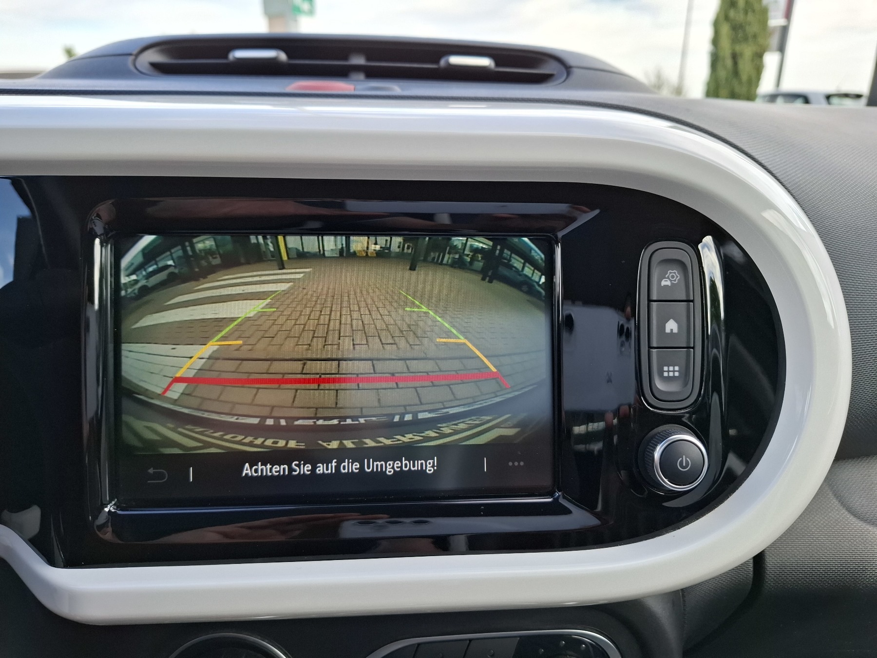 Bild 28 - Twingo E-TECH 100% el. INTENS
